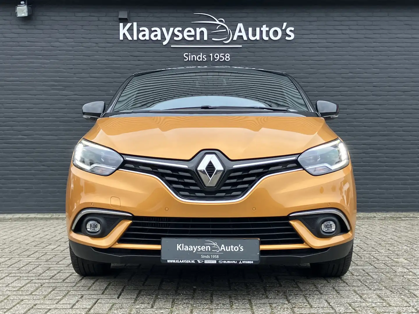 Renault Scenic 1.3 TCe 160 pk Black Edition AUT. | 1e eigenaar | Bruin - 2