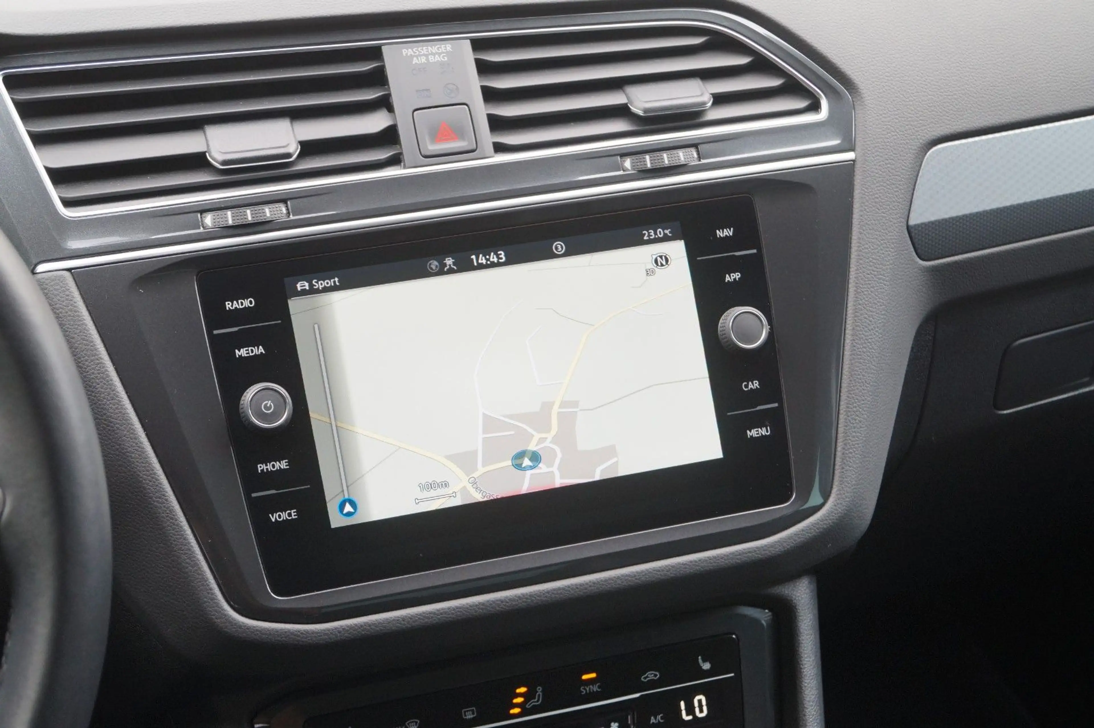 Volkswagen Tiguan Active +Navi+Sitzhzg.+LED+ACC+ — photo 8