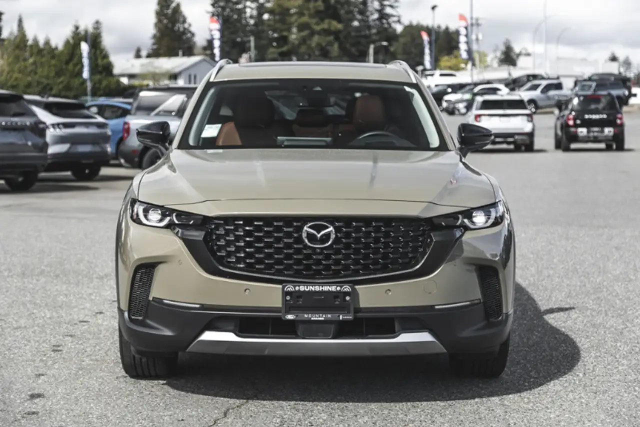 Mazda CX-50 снимка Mazda CX-50