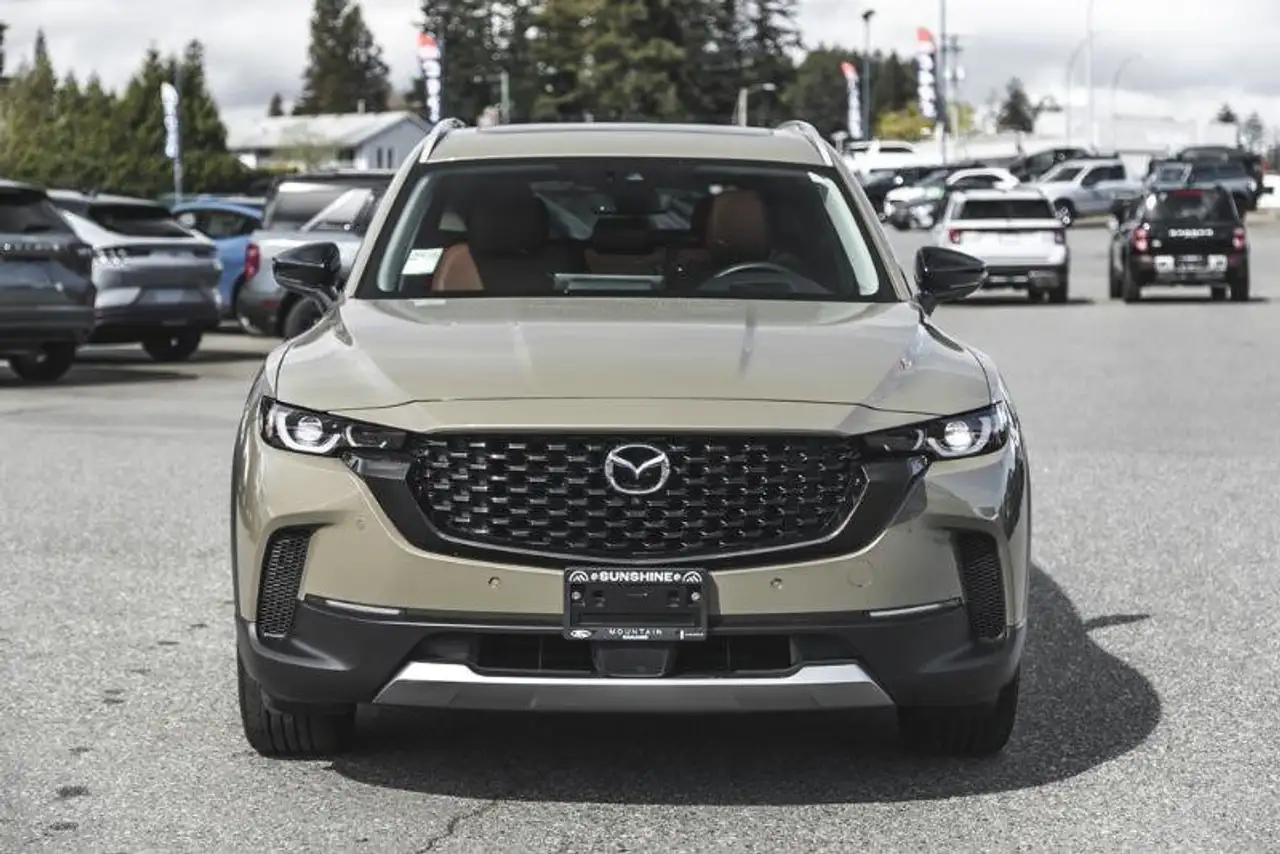 Mazda CX-50 снимка Mazda CX-50