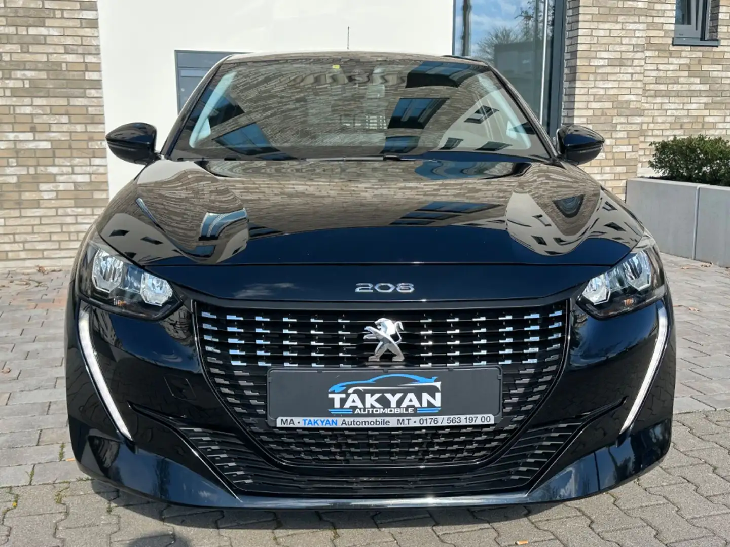Peugeot 208 Active Pack*1.Hand*49 tkm*neue Inspektion* Schwarz - 2