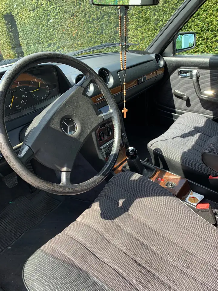 Mercedes-Benz CE 230 C123 Coupe W123 CE 230, foto 12