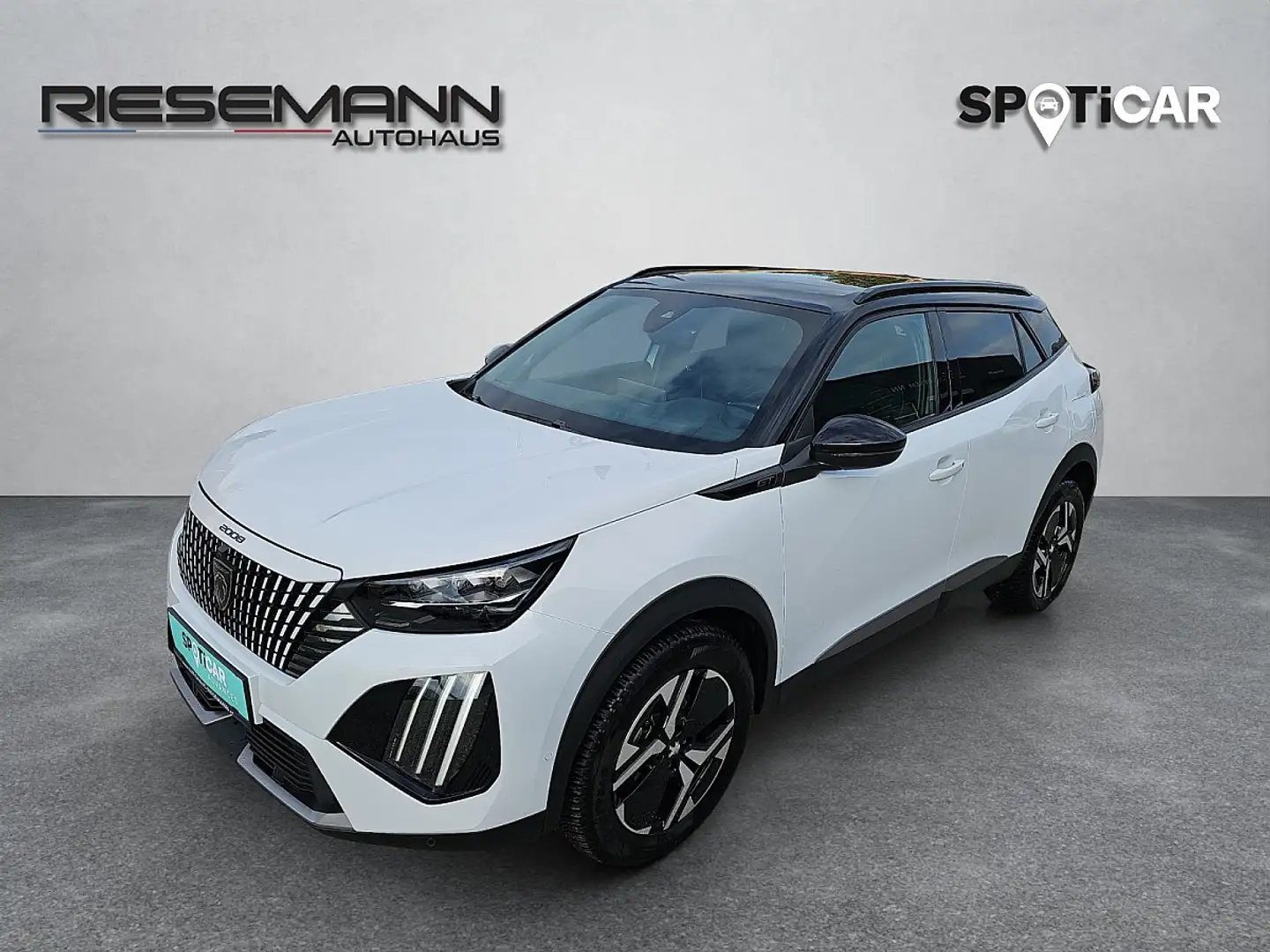 Peugeot 2008 Hybrid 136 e-DCS6 GT Weiß - 1