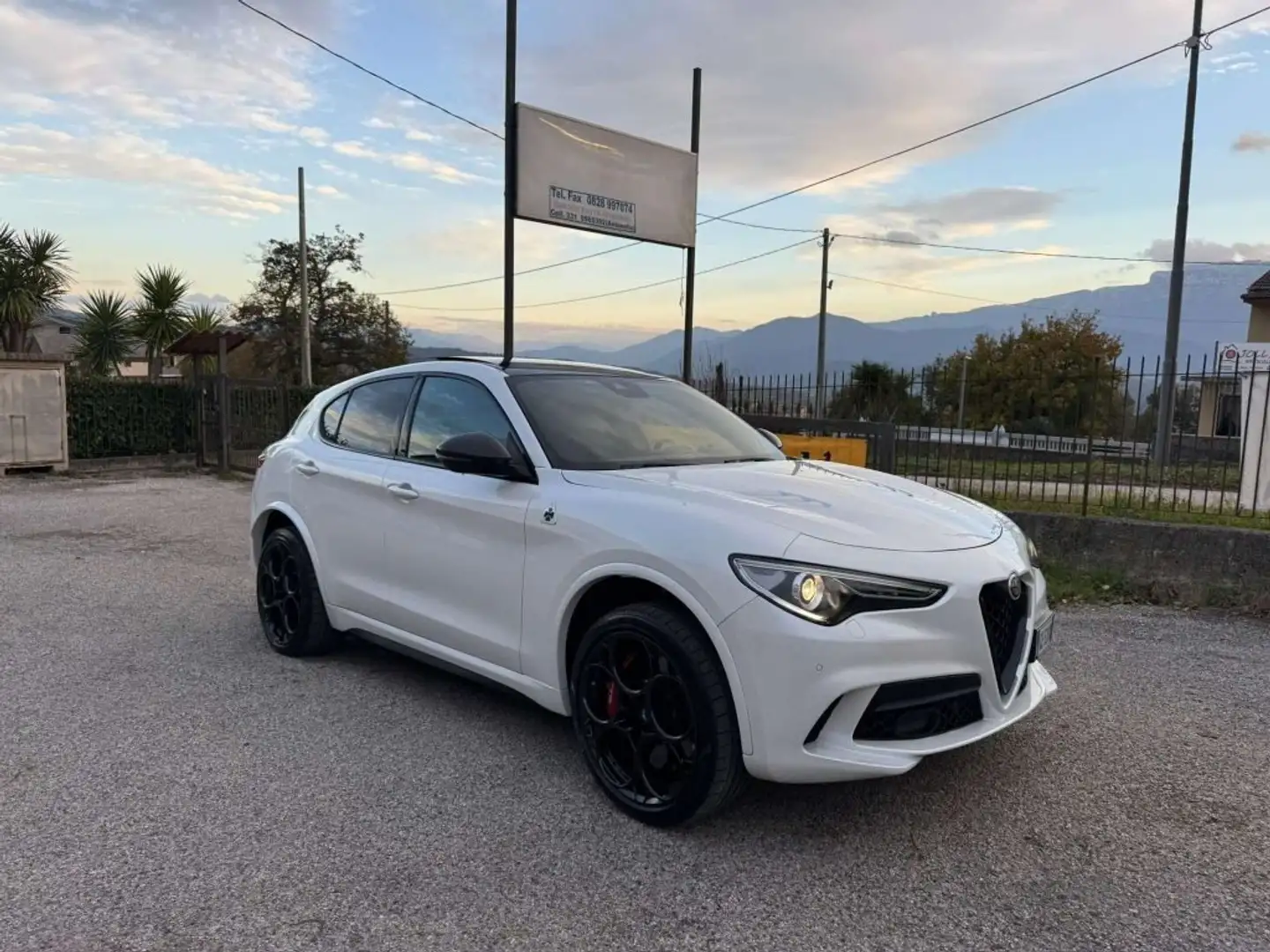 Alfa Romeo Stelvio 2.9 V6 Quadrifoglio Q4 510cv auto Nero - 1