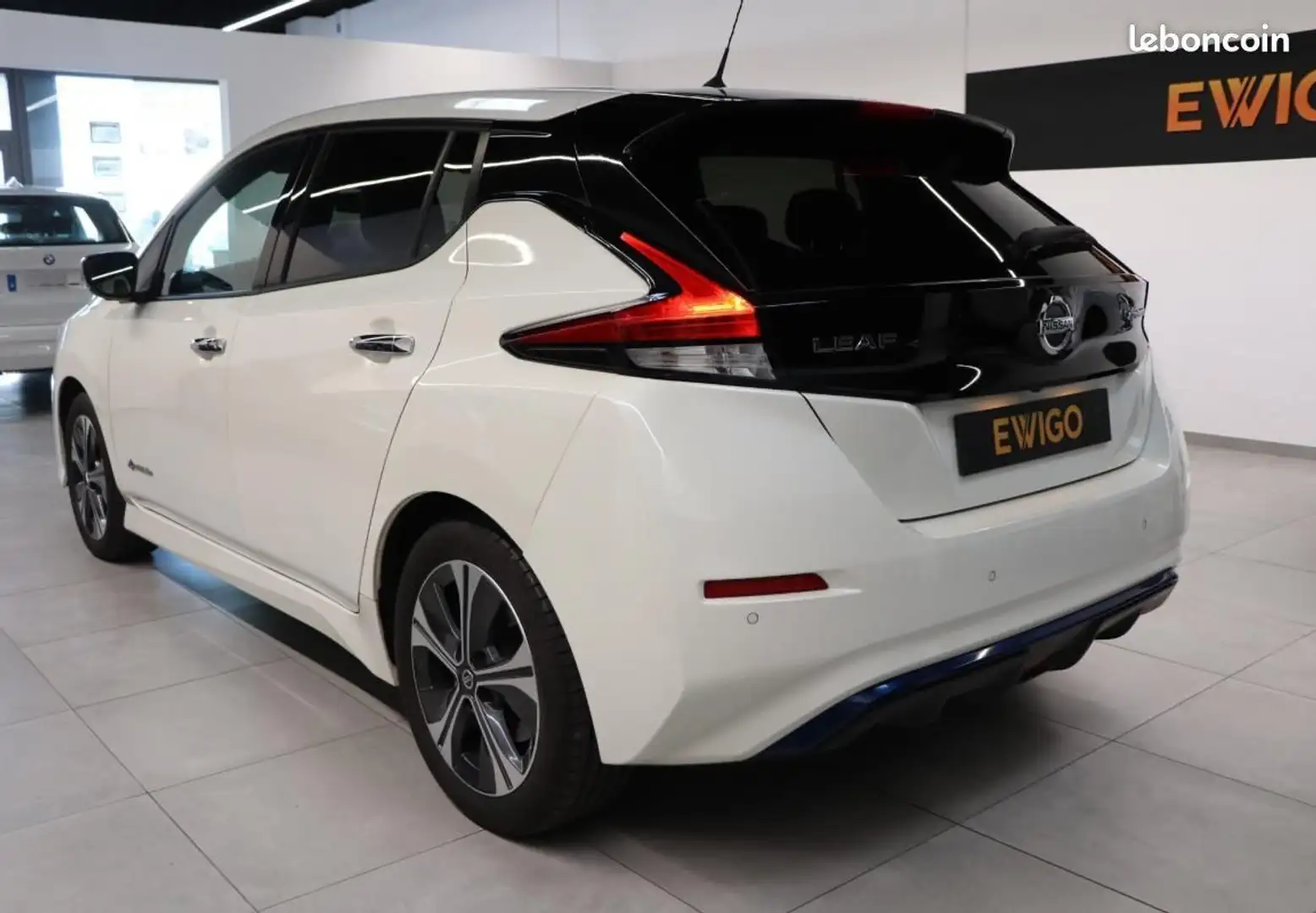 Nissan Leaf ELECTRIC 150 122PPM 40KWH AVEC-BATTERIE N-CONNECTA Blanc - 2