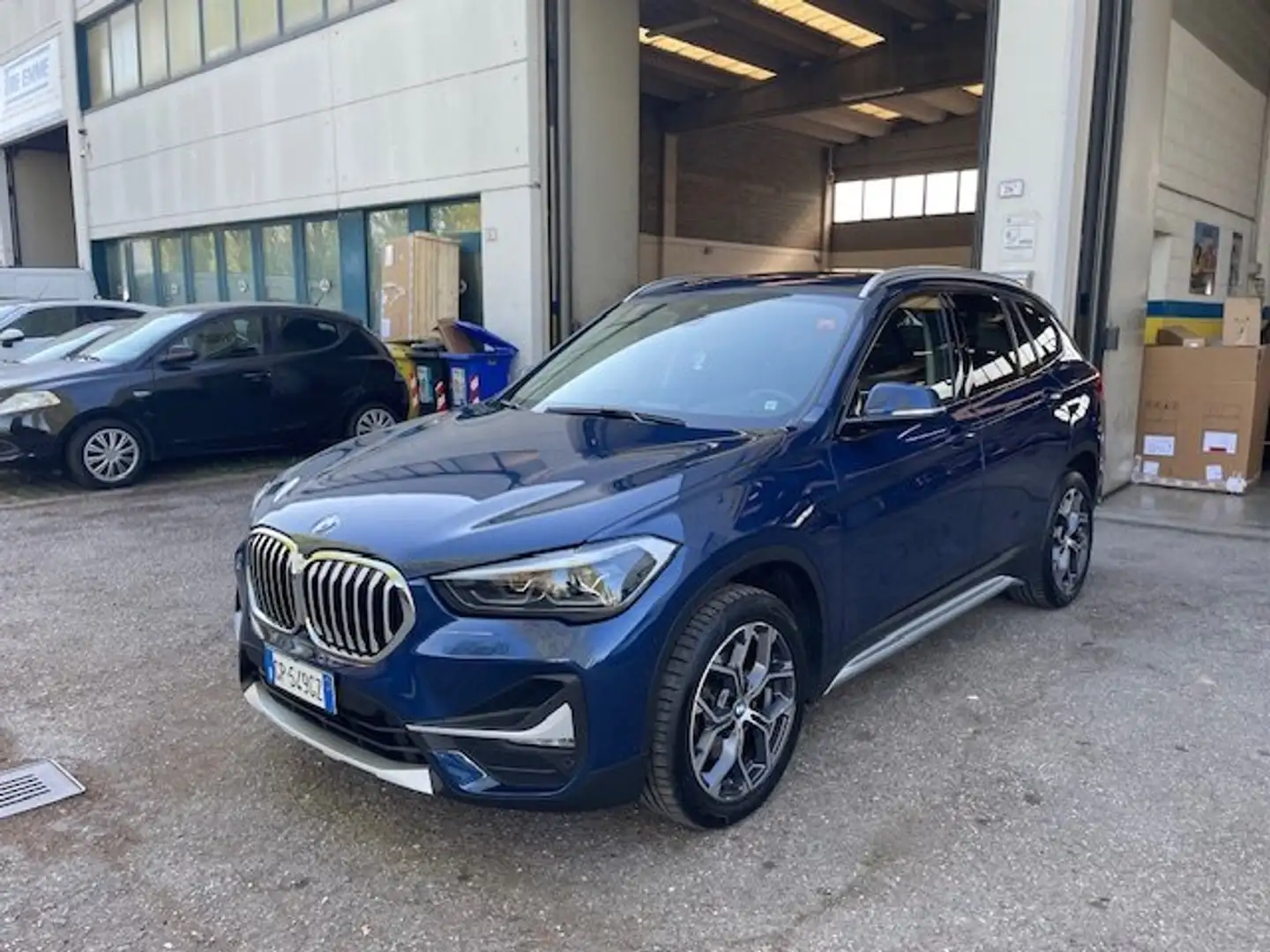 BMW X1 X1 sdrive18d xLine auto+ TETTO Azul - 1