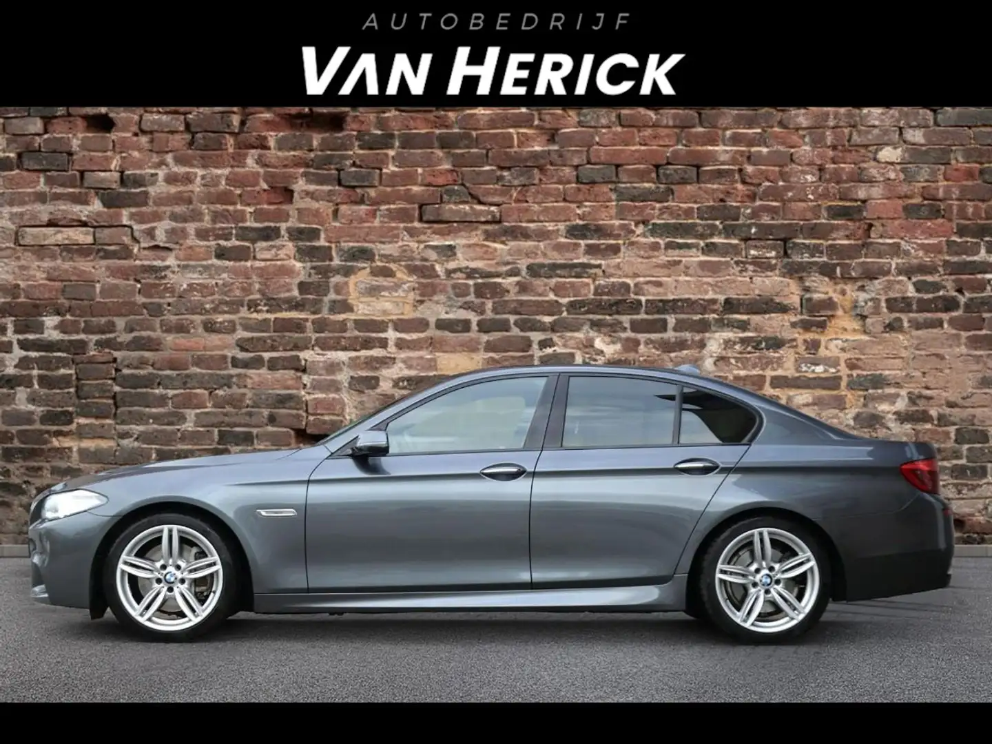 BMW 528 5-serie 528i M Sport Edition High Executive | Pano Grau - 2