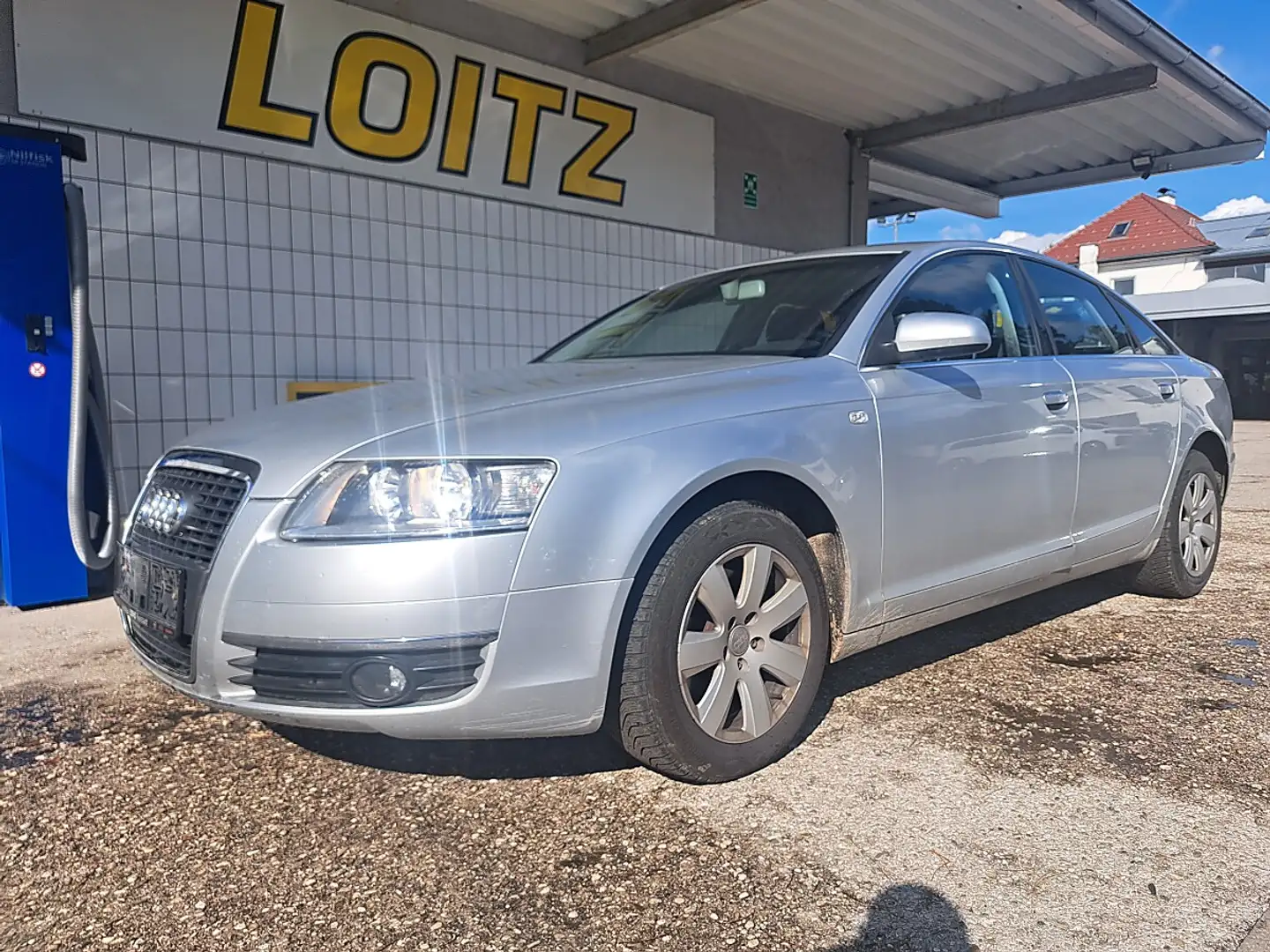 Audi A6 2,4 V6 quattro Silber - 1