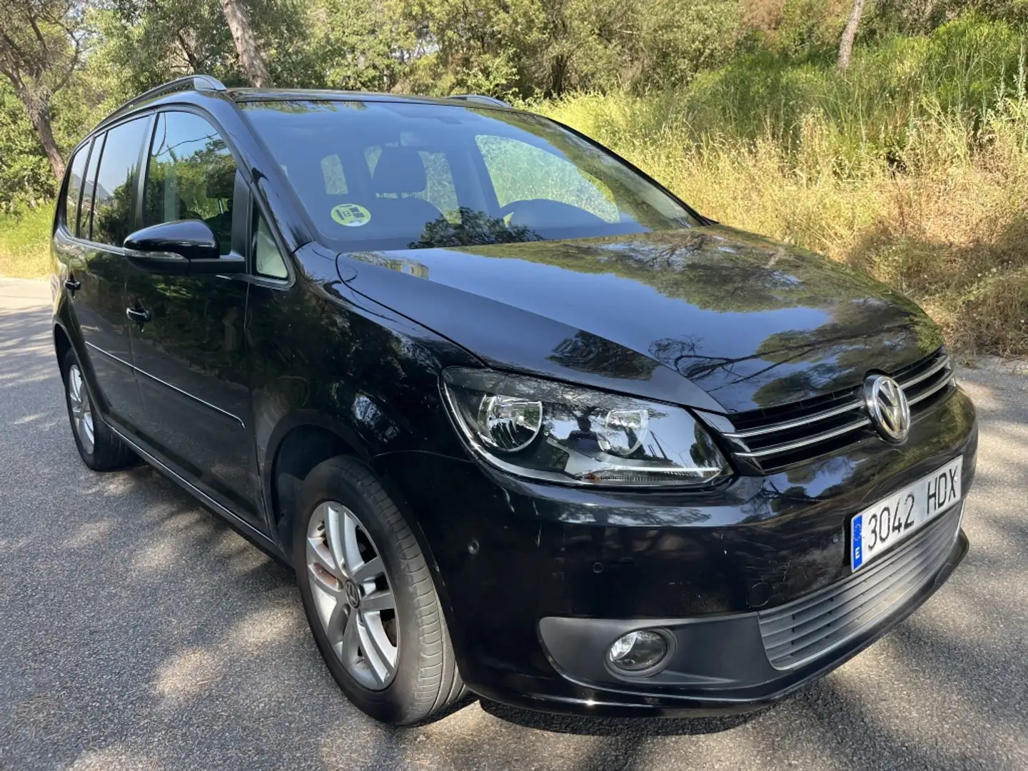 Volkswagen Touran 1.6TDI Advance 105 Negro - 1