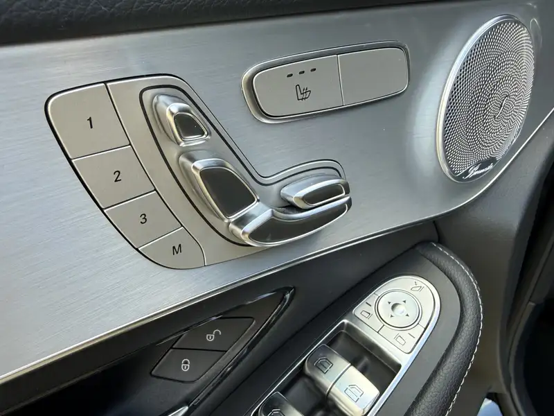 Mercedes-Benz G