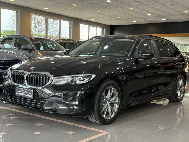 BMW 320 TouringTouring xdrive 84.000 KM!
