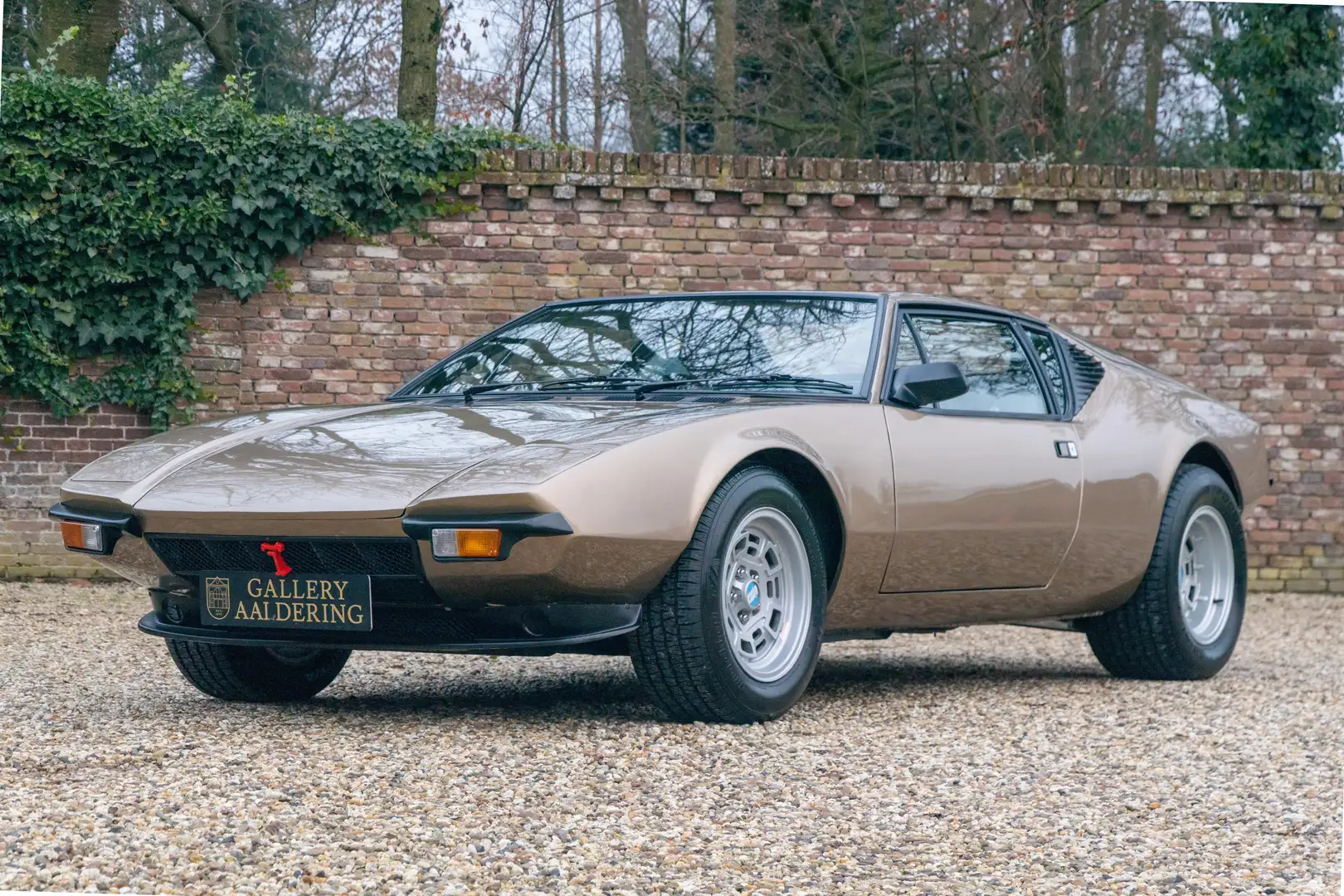 De Tomaso Pantera GTS Tetto Apribile "Restored to factory specificat Braun - 1