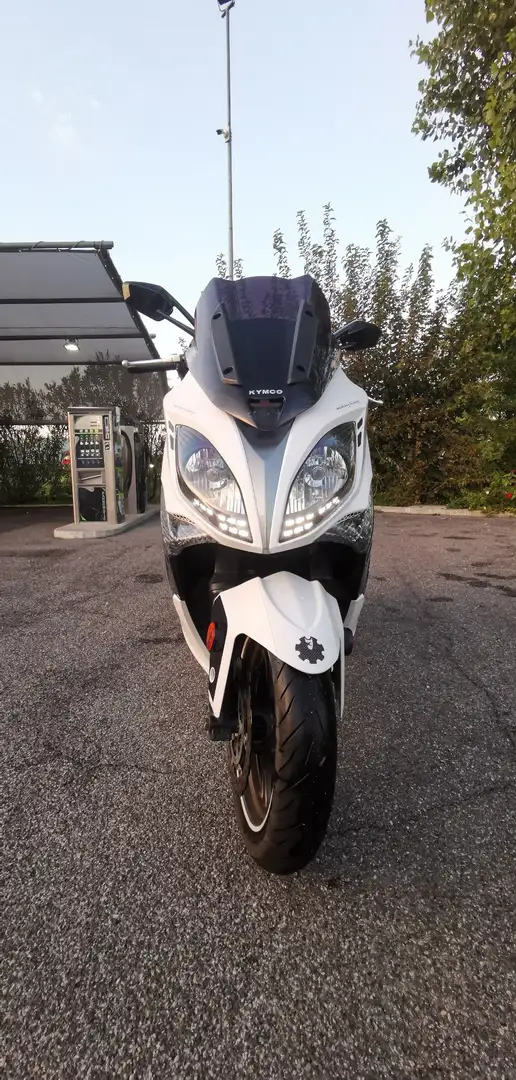 Kymco Xciting 400i Blanco - 2
