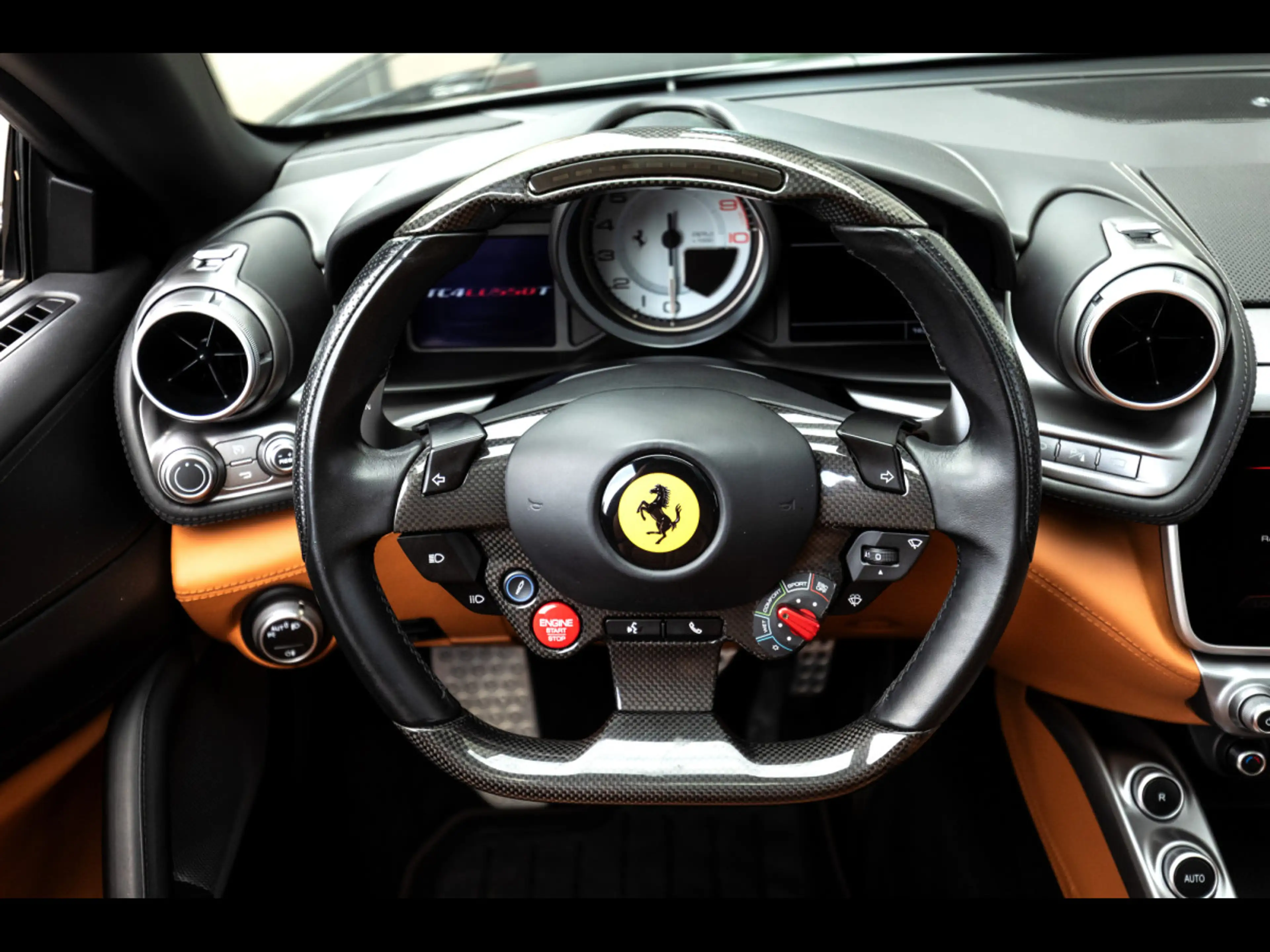 Ferrari GTC4 Lusso V8 T 3.9°LIFT°PANO°CARPLAY°DISP°ATELIER°CARBON — photo 13