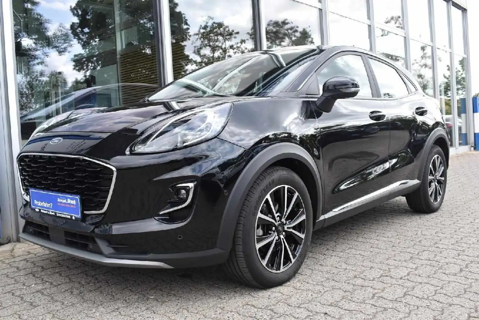 Ford Puma Titanium Чорний - 2