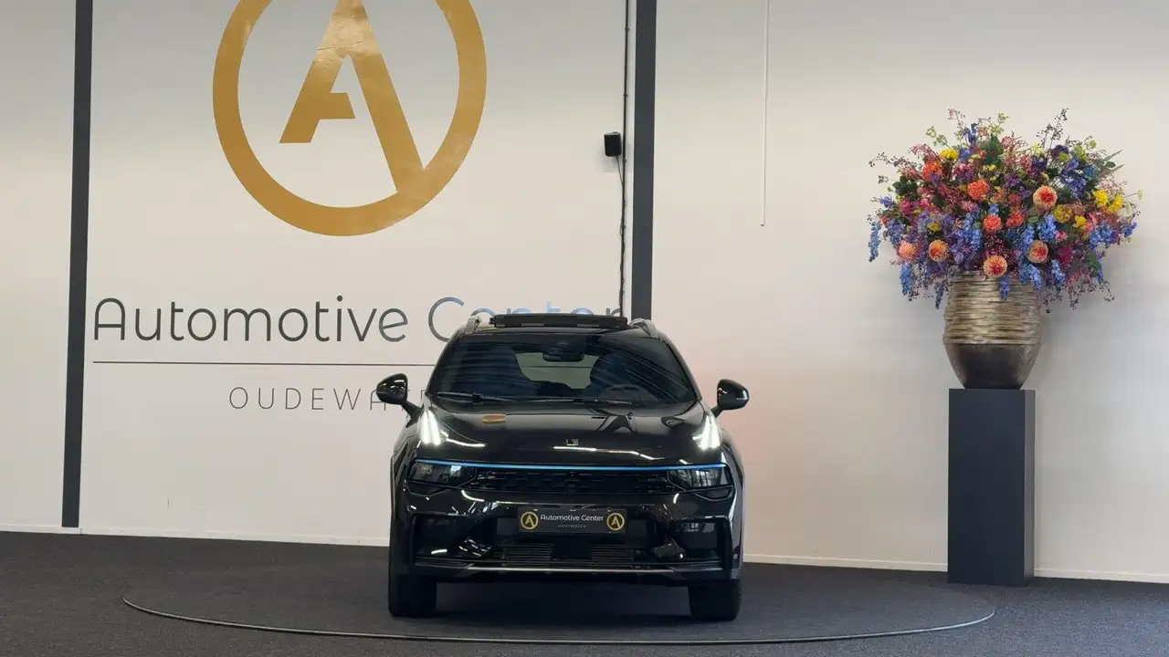 Lynk & Co 01 1.5 PHEV MY23 6,6 KWH PANO ZWARTE HEMEL 360, миниатюра 9