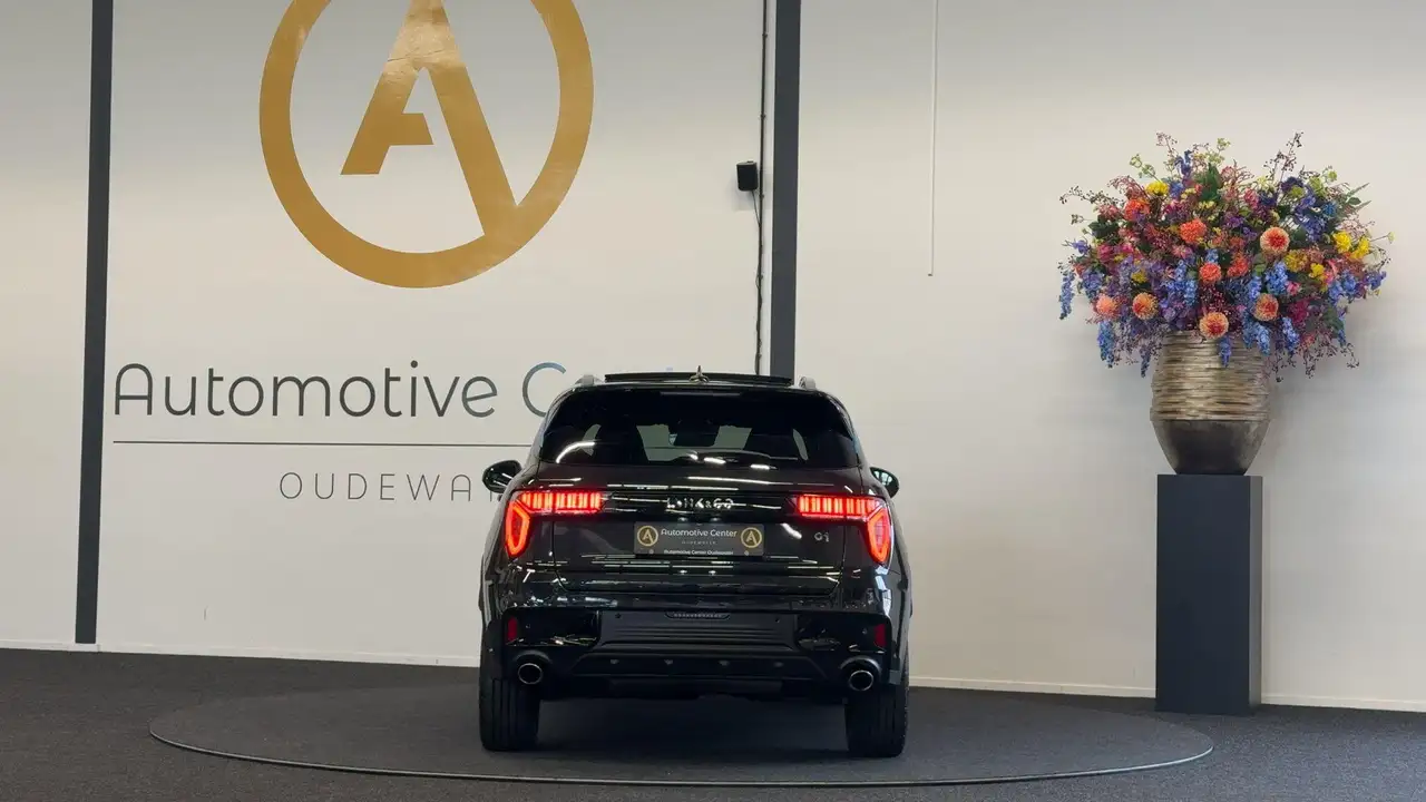 Lynk & Co 01 1.5 PHEV MY23 6,6 KWH PANO ZWARTE HEMEL 360, миниатюра 13