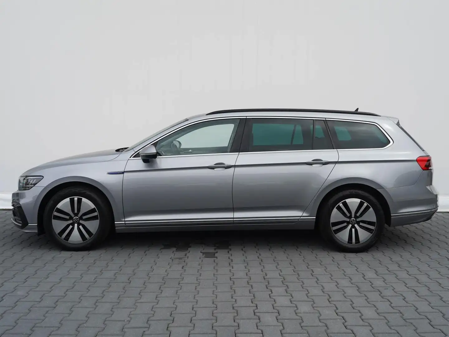 Volkswagen Passat Variant 1.4 TSI PHEV 218pk GTE Business | Navigatie | Came Grau - 2