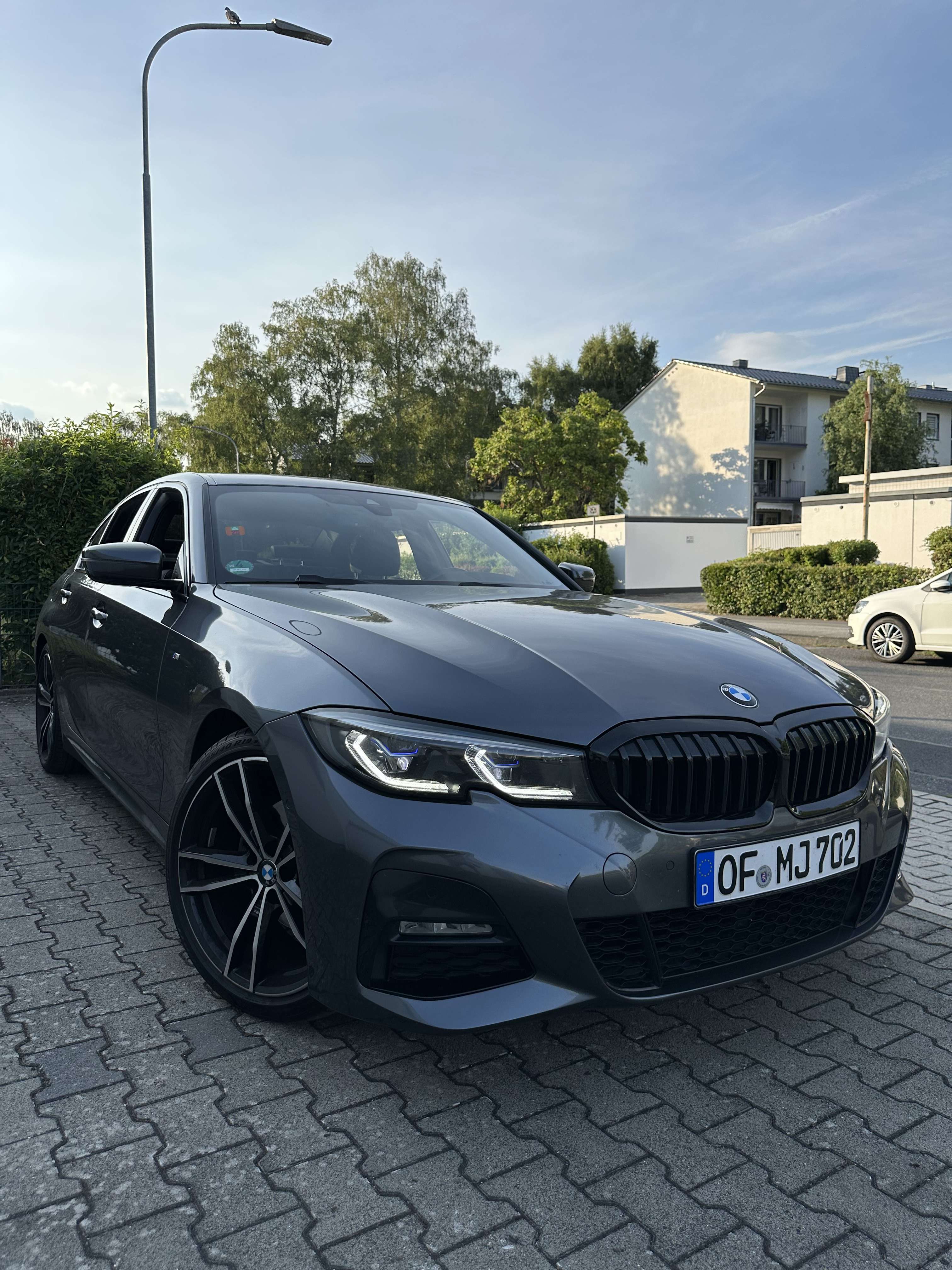 Second hand Bmw 3 Series 320