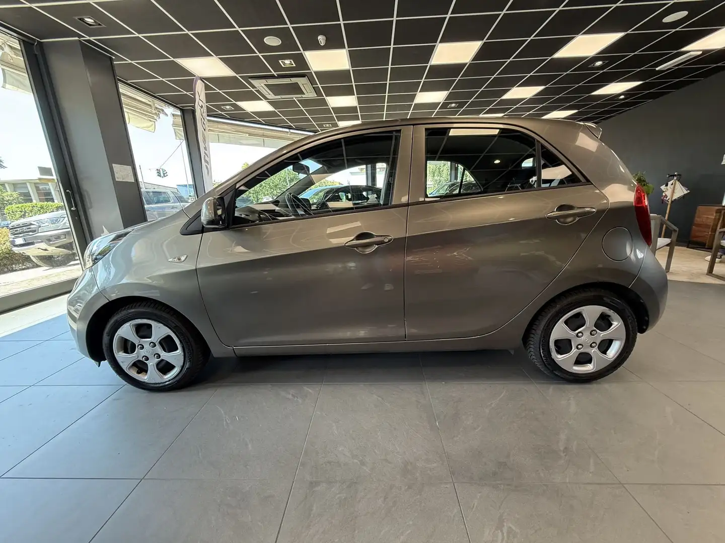 Kia Picanto 1.0 12V 5p. Active *38.000KM - OK NEOPATENTATI* Grigio - 2