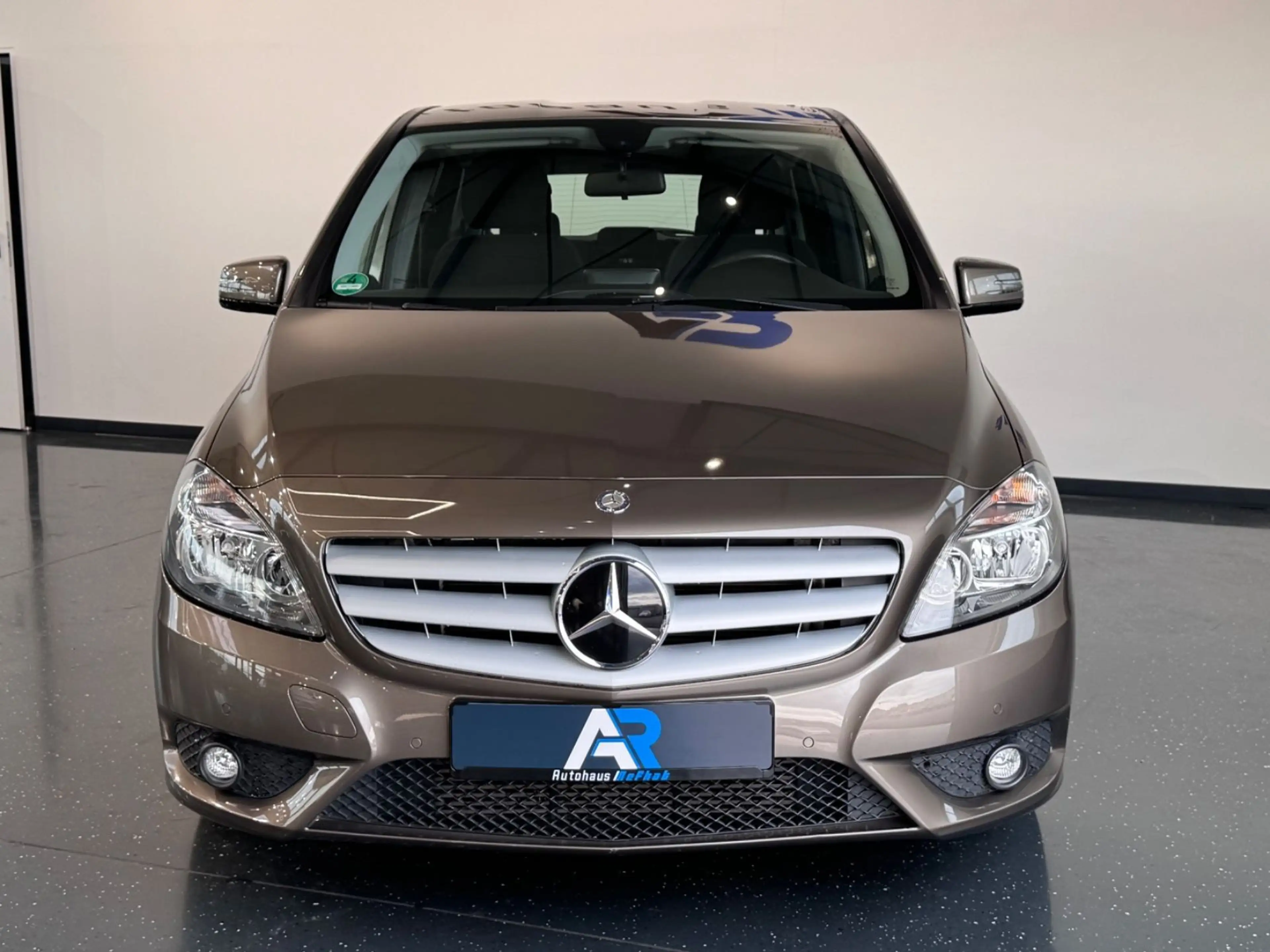 Mercedes-Benz B 180 B180 *PDC*KLIMA*MEDIA*1-HAND*SCHECKHEFT*TOP* — photo 7