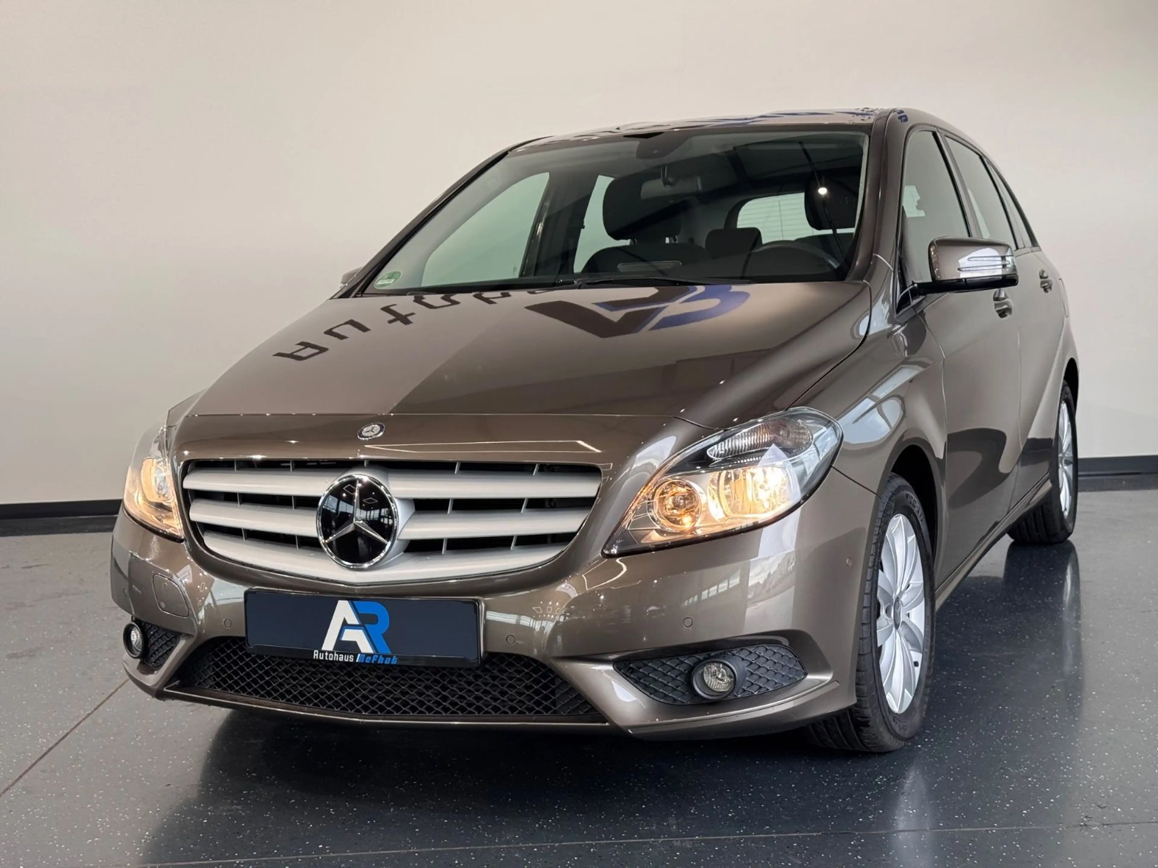Mercedes-Benz B 180 B180 *PDC*KLIMA*MEDIA*1-HAND*SCHECKHEFT*TOP* — photo 5