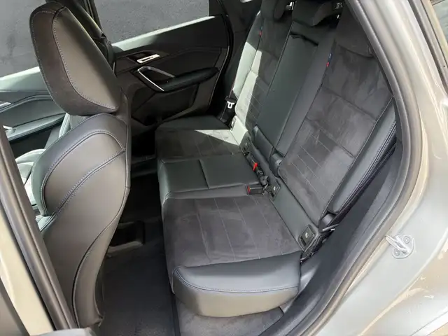 BMW Ix1 view 13