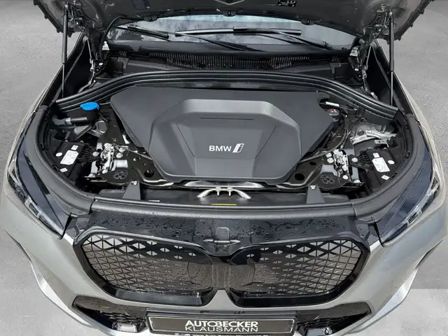 BMW Ix1 view 14