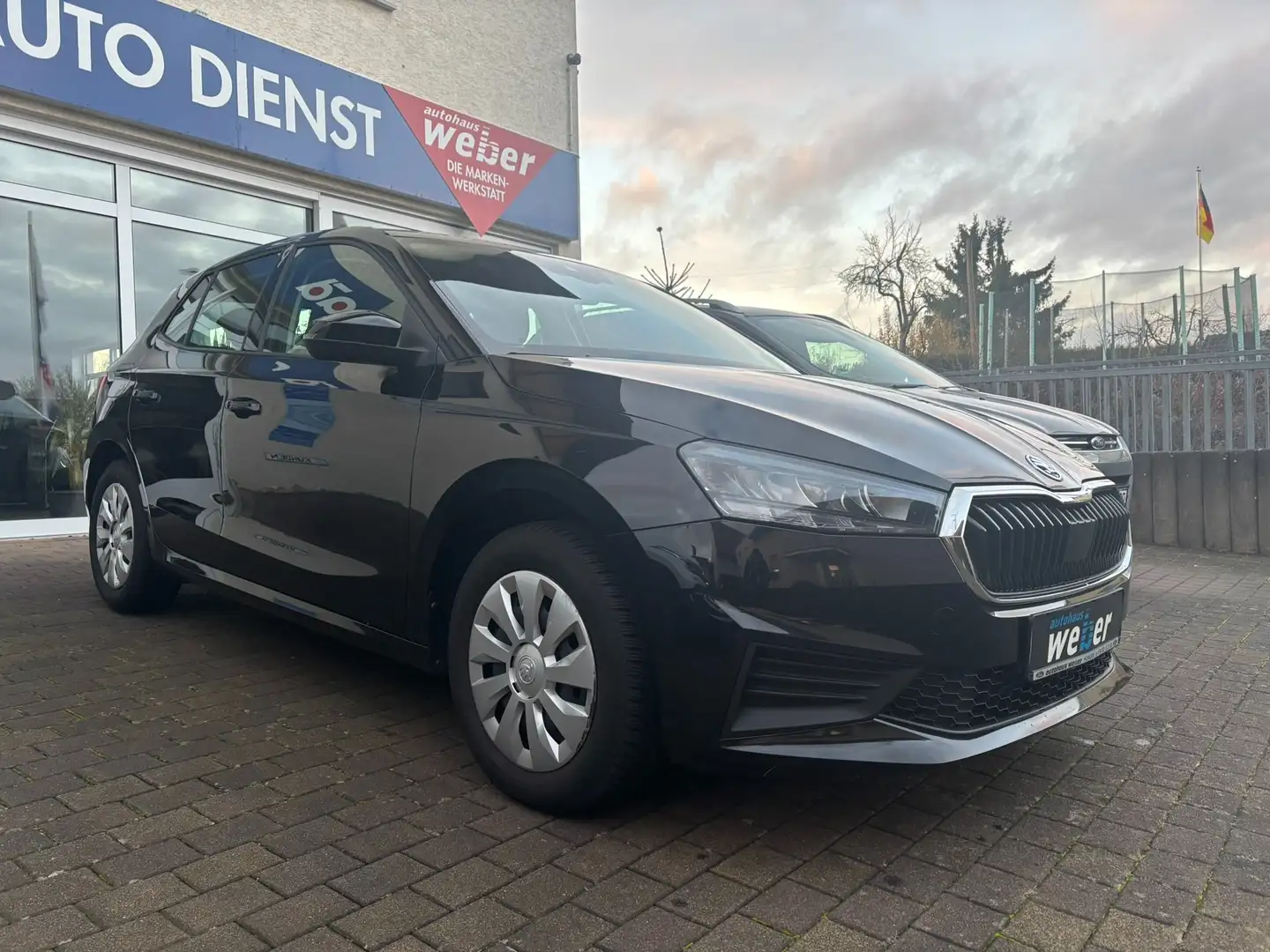 Skoda Fabia Ambition*CARPLAY*LED*KLIMAAUT.*LENKRAD-HZ.*ALLWETT Schwarz - 2