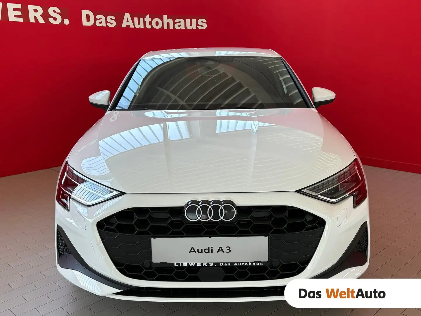 Audi A3 30 TFSI Weiß - 1