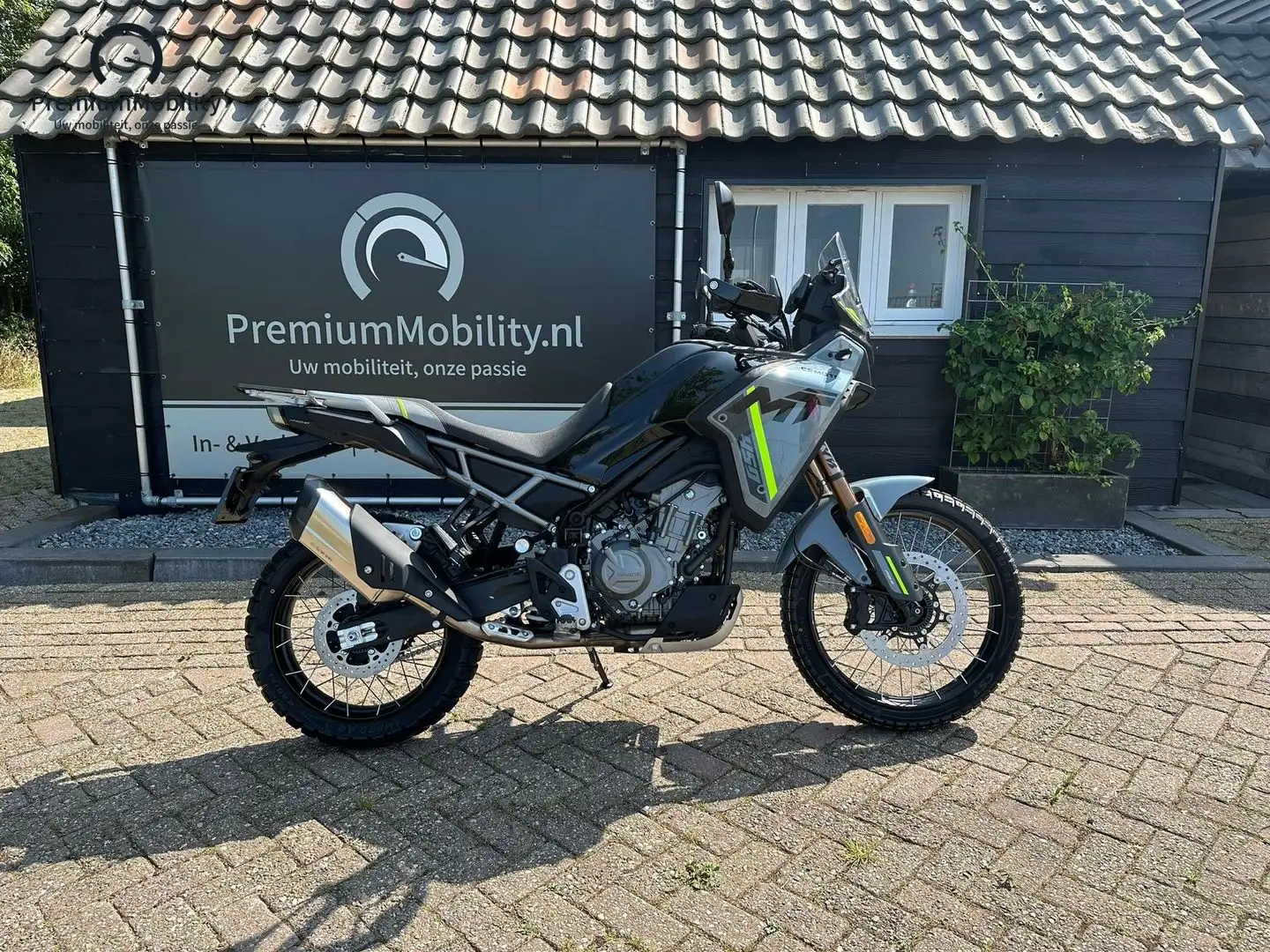 CFMOTO 450 MT Šedá - 2