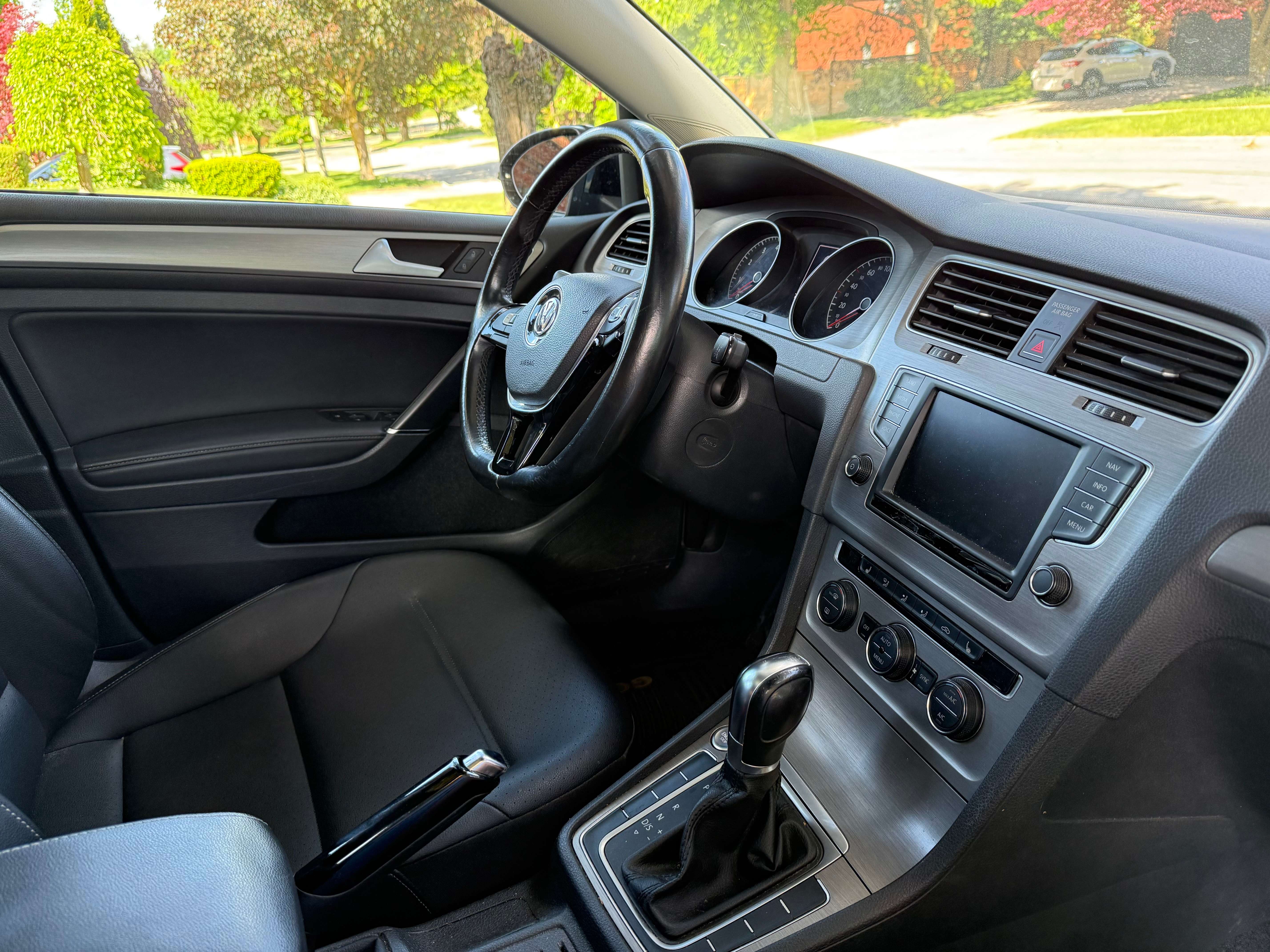 2016 Volkswagen Golf 2016 VW Golf thumb 7