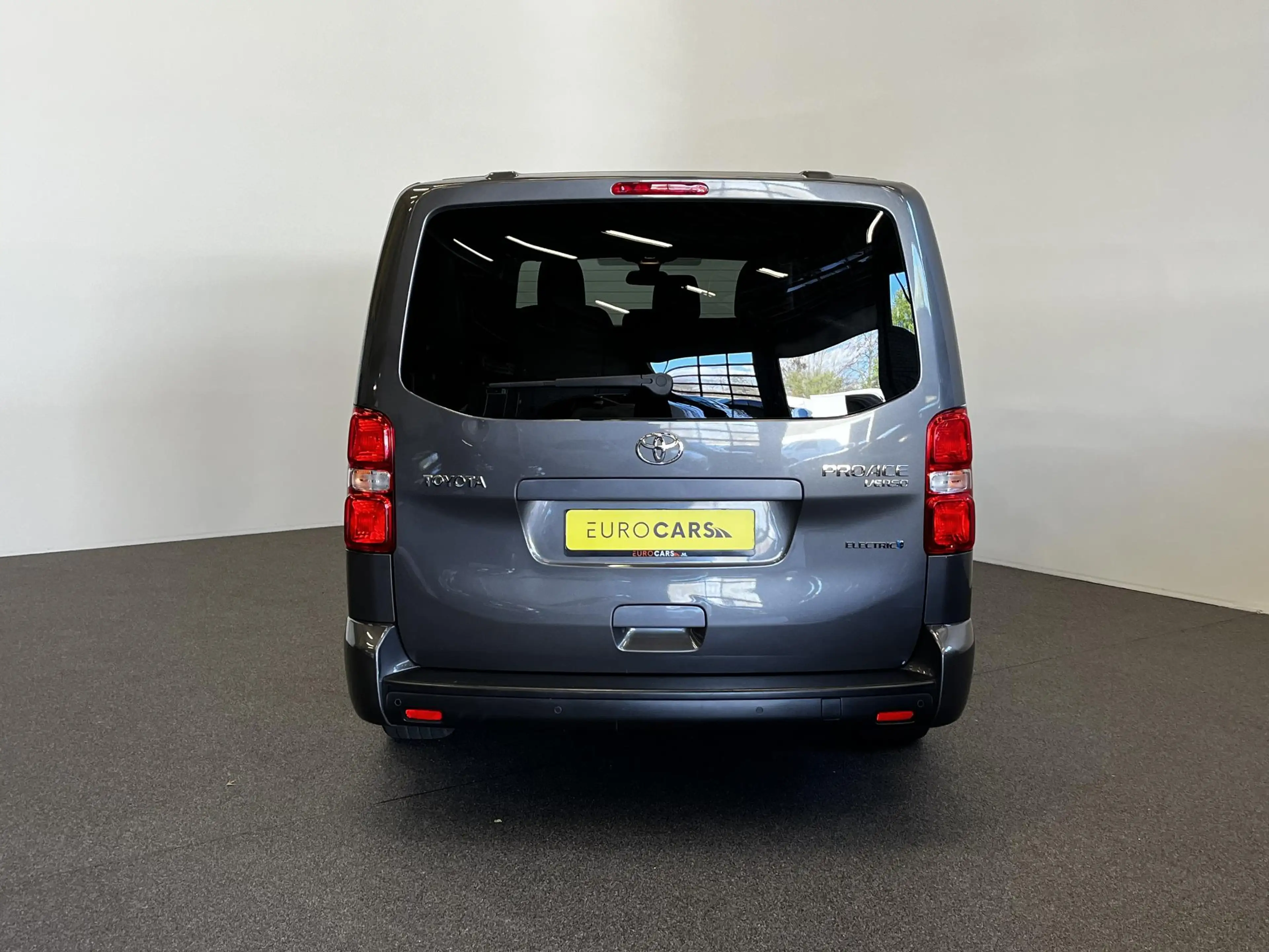 Toyota Proace Electric Shuttle Long Extra Range Cool 75 kWh 9per — photo 8