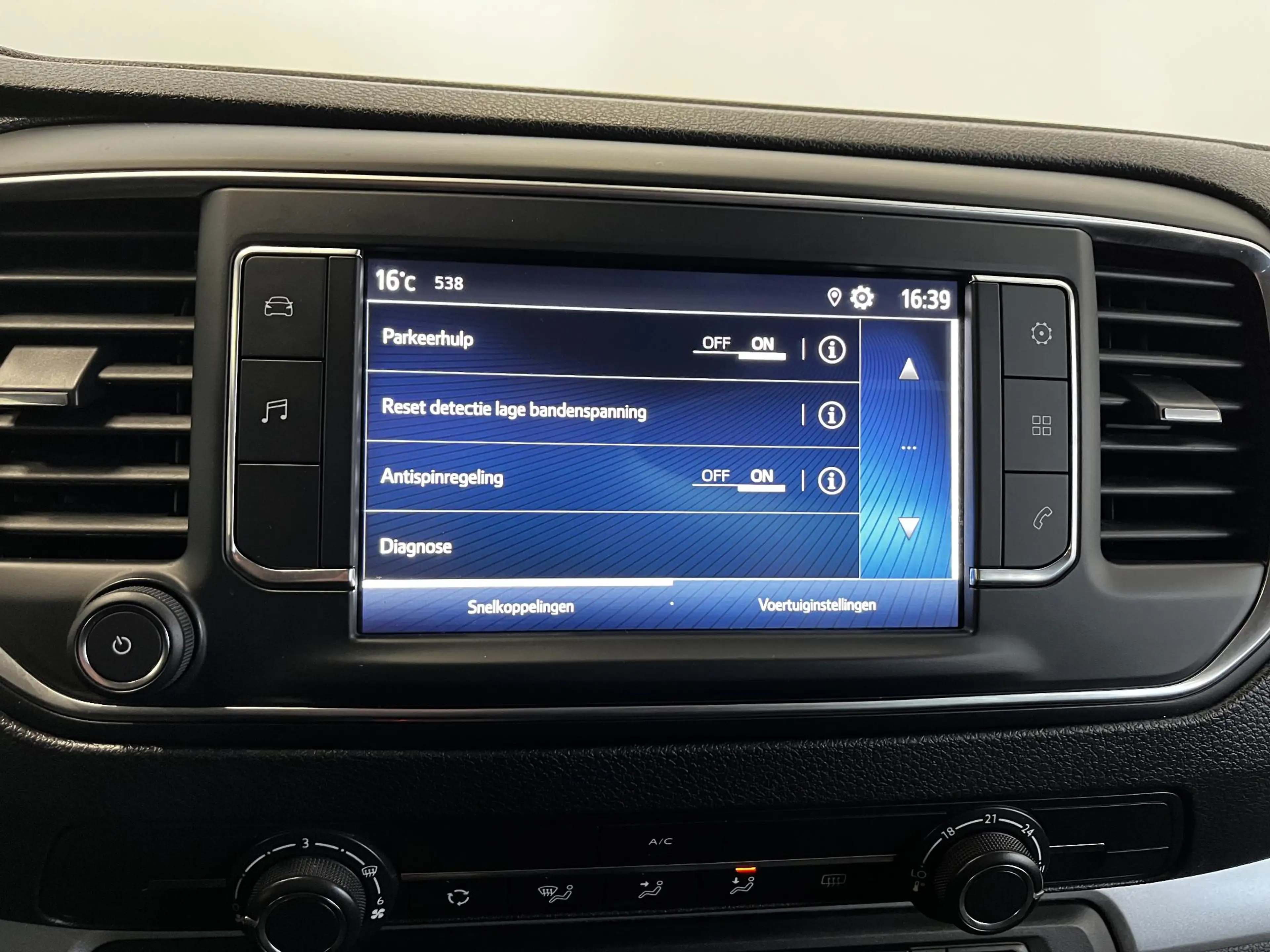 Toyota Proace Electric Shuttle Long Extra Range Cool 75 kWh 9per — photo 14