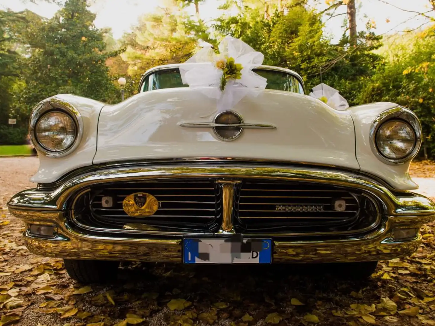 Oldsmobile Dynamic 88 88 Holiday de luxe 4 door H/T Bianco - 1