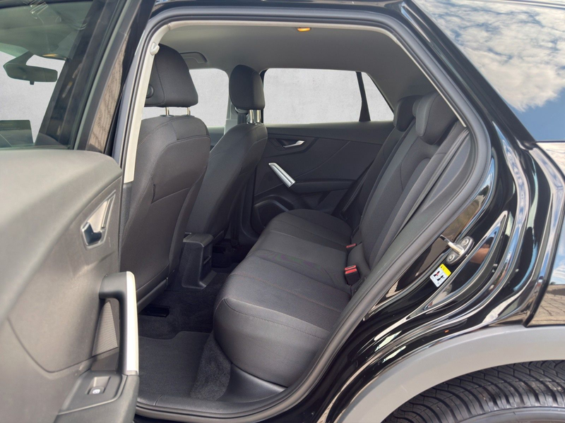 Audi Q2 35 TFSI basis 7-Gang S tronic|Kamera|Navi|LED — photo 13
