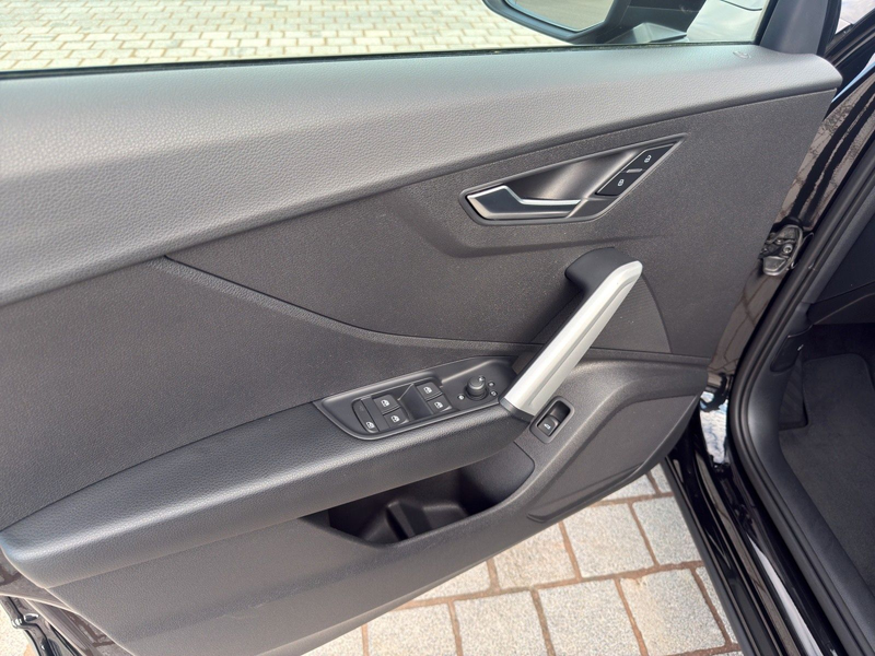Audi Q2 35 TFSI basis 7-Gang S tronic|Kamera|Navi|LED — photo 12