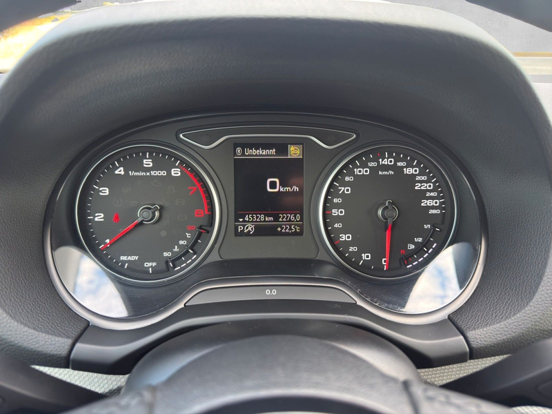 Audi Q2 35 TFSI basis 7-Gang S tronic|Kamera|Navi|LED — photo 37