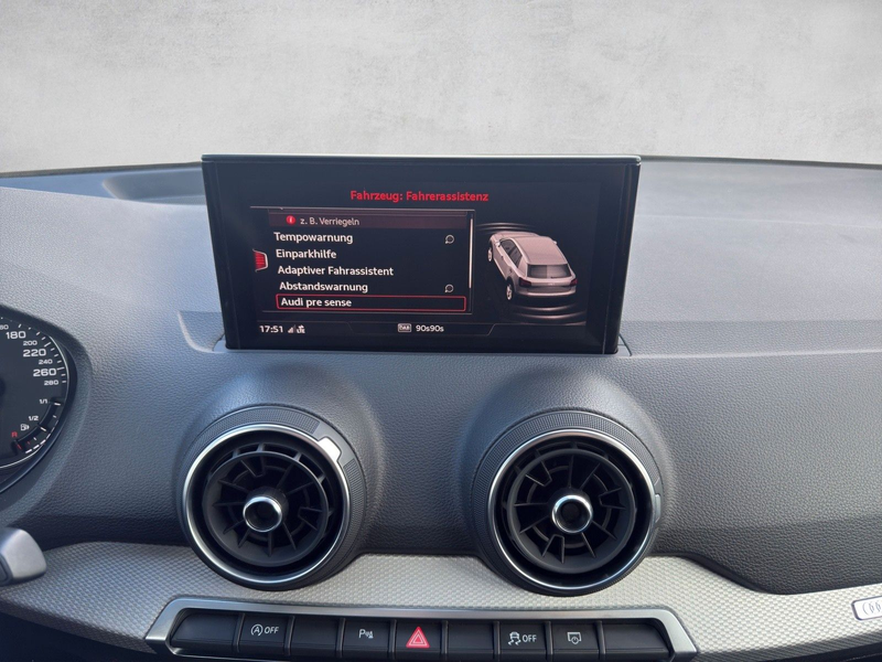 Audi Q2 35 TFSI basis 7-Gang S tronic|Kamera|Navi|LED — photo 28
