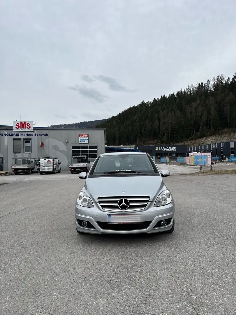 Mercedes-Benz B 180 CDI - 2