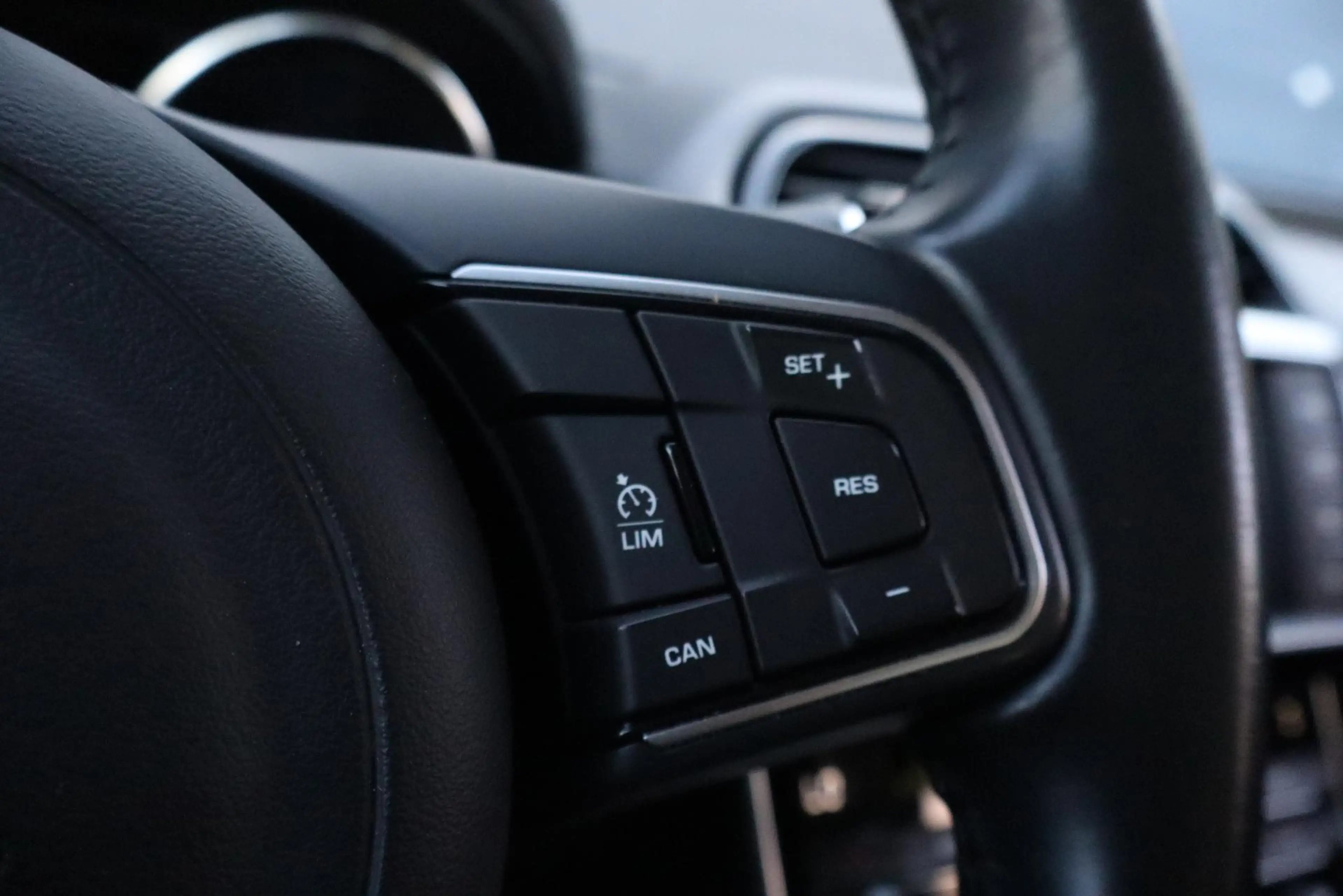 Jaguar XE 2.0 D Portfolio | Navigatie | Leder | Climate cont — photo 10
