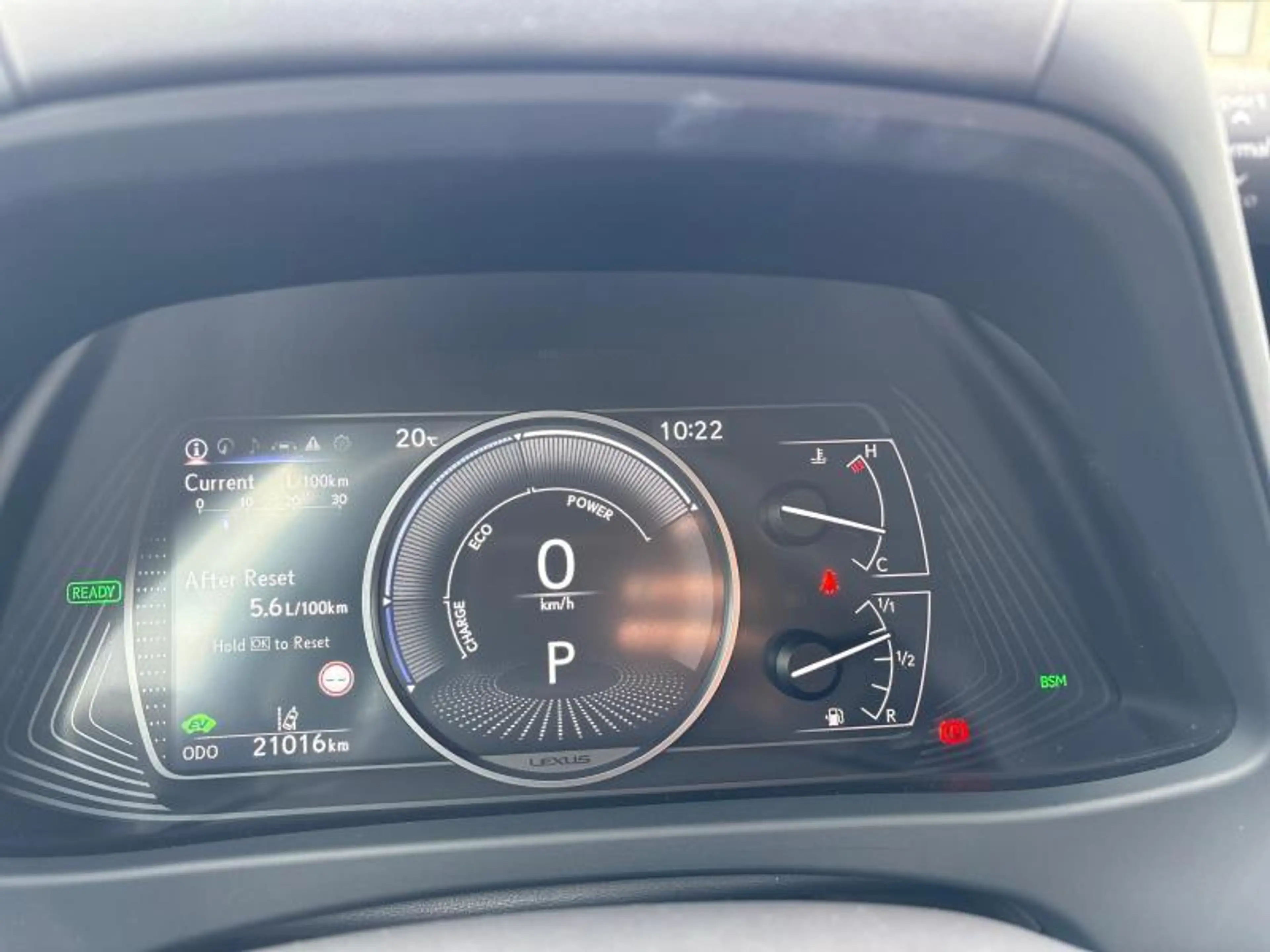 Lexus UX 250h Business Line — photo 12