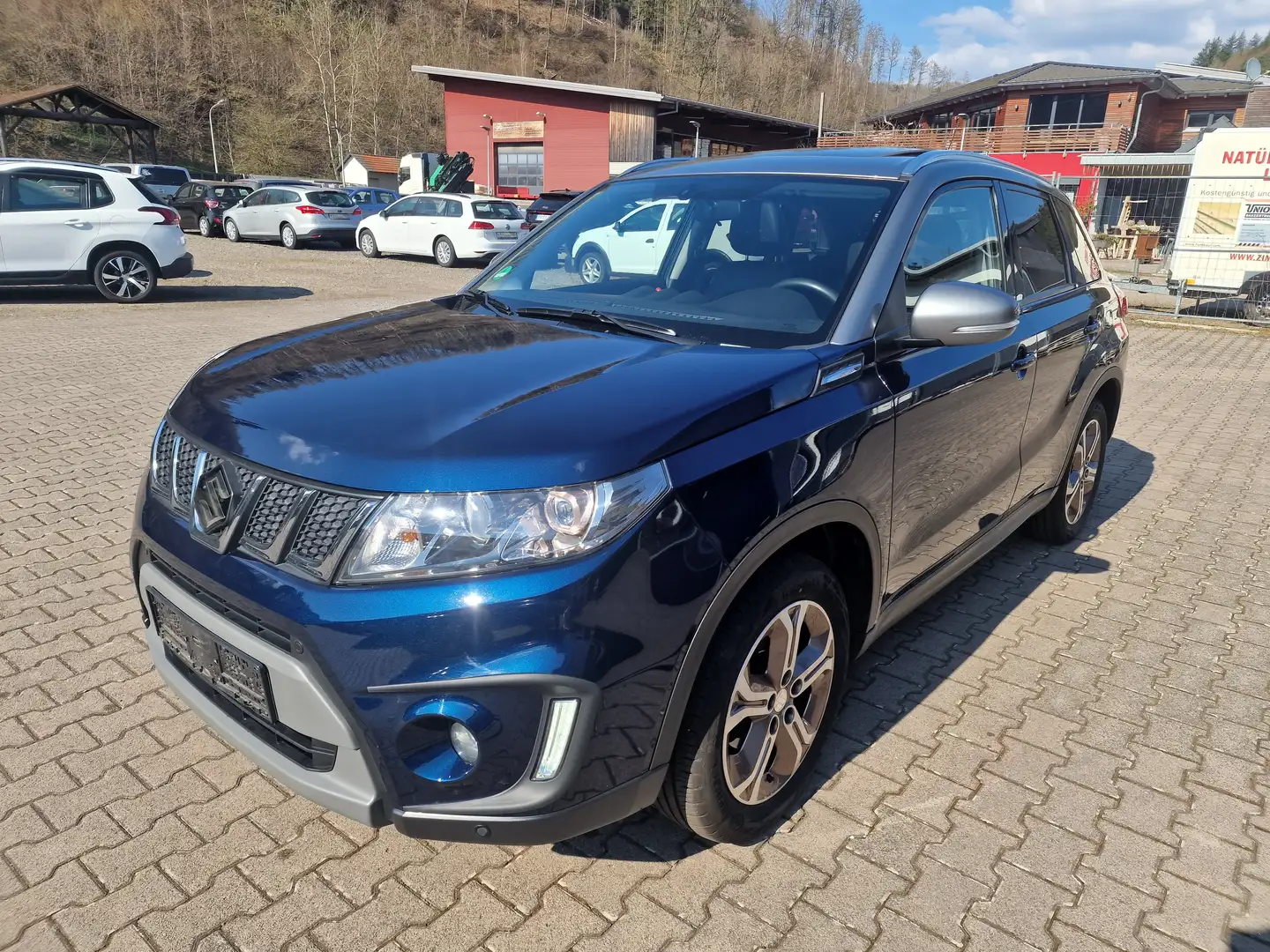 Suzuki Vitara 1.6 LIMITED 4x4-NAVI-Pano-dach-AHK-Kamera Blau - 2