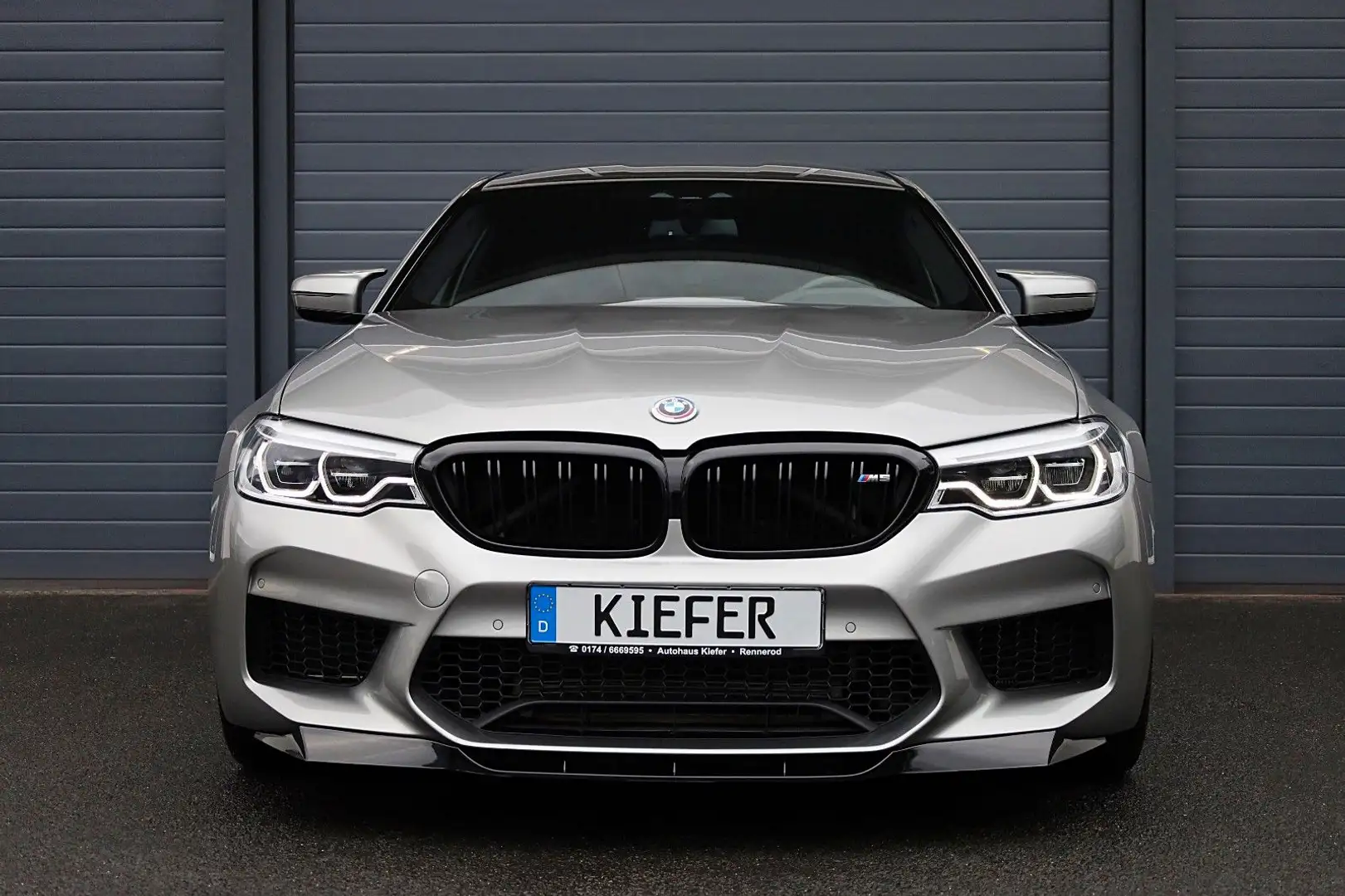 BMW M5 xDrive M/HUD/HK/4xSHZ/SPUR/TOTW/APPLE/R20 Szary - 2