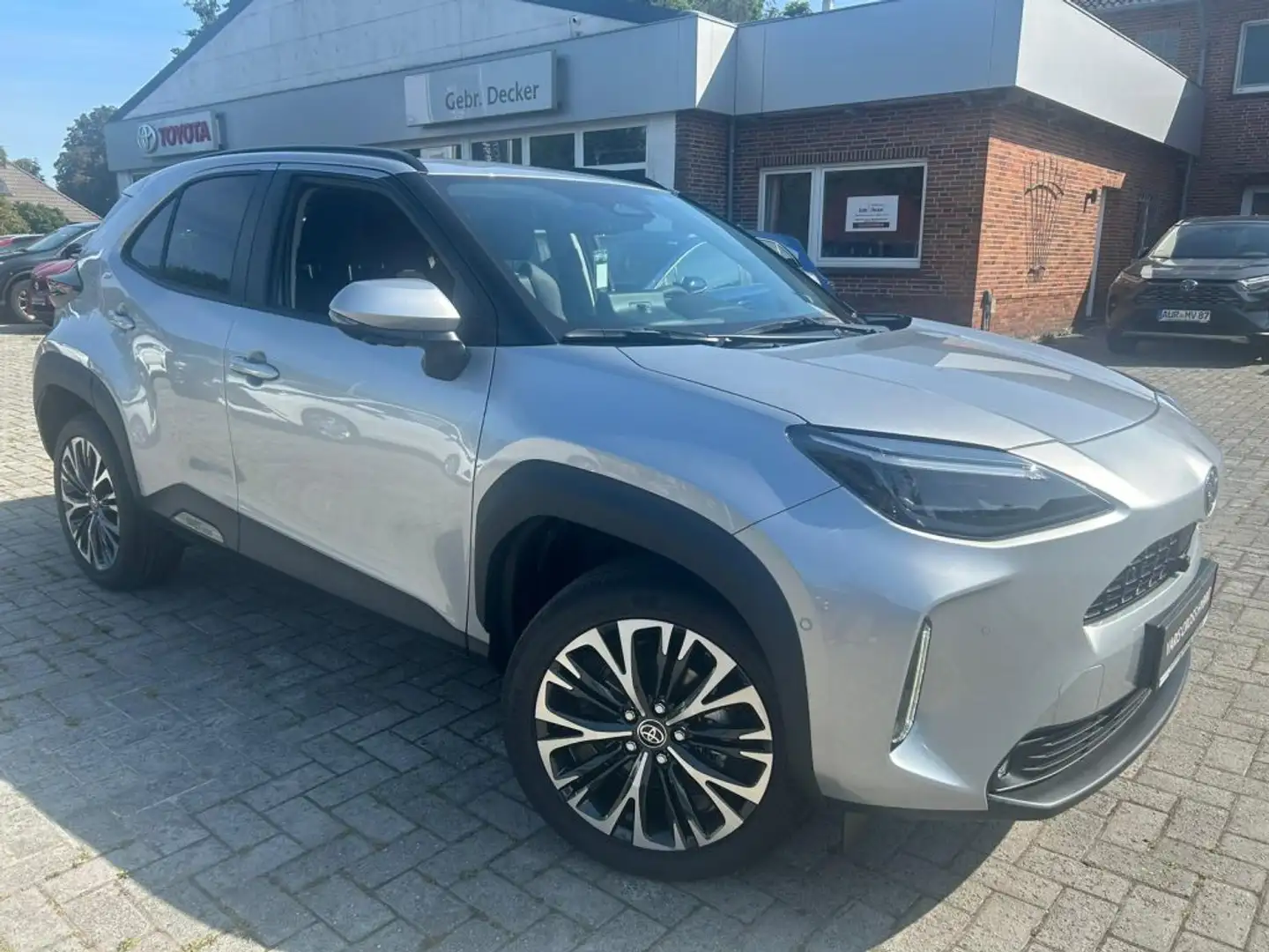 Toyota Yaris Cross Hybrid 130 1.5 VVT-i Style - 1