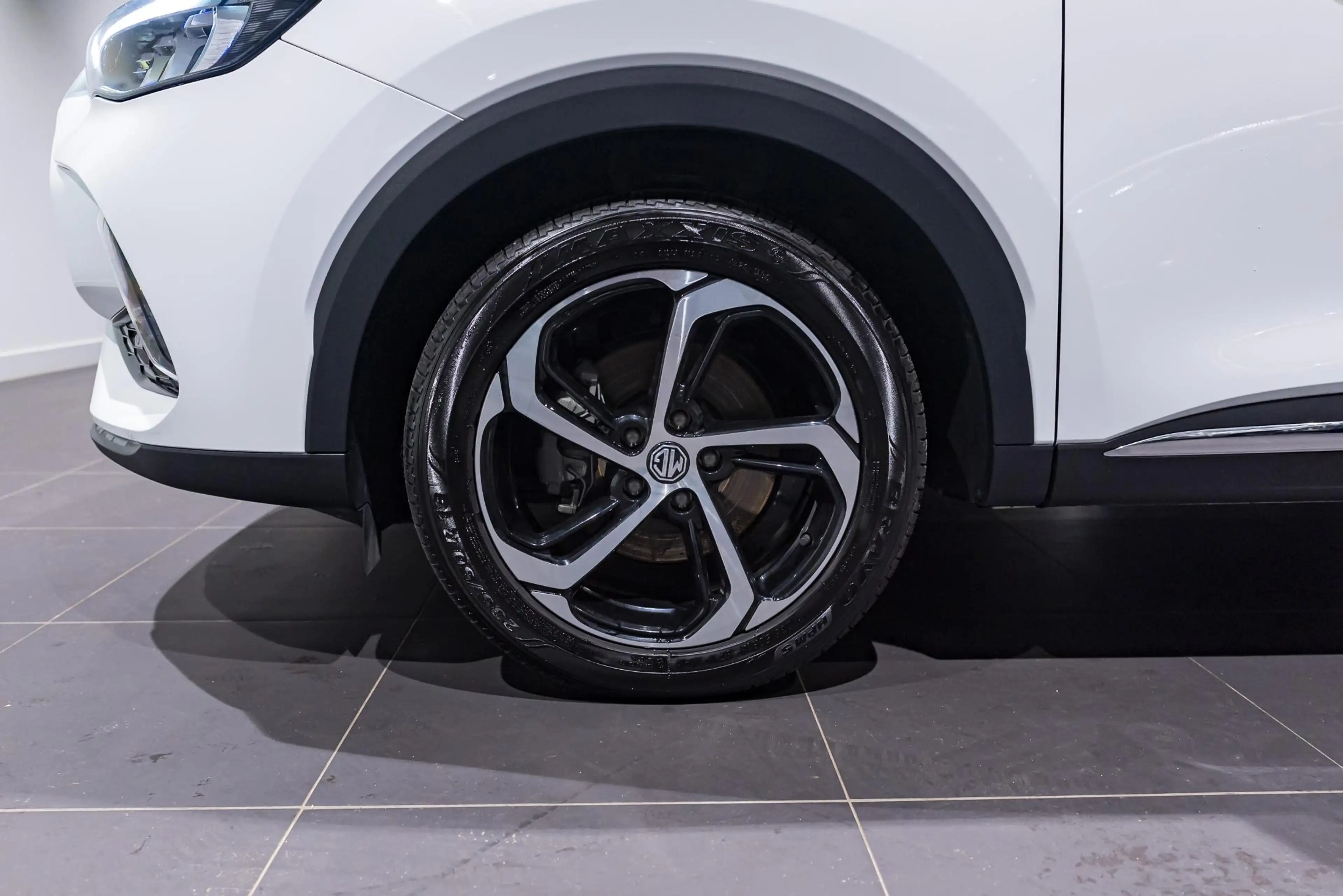 MG EHS 1.5T Luxury Plug-In Panodak | Camera | Carplay | Z — photo 12