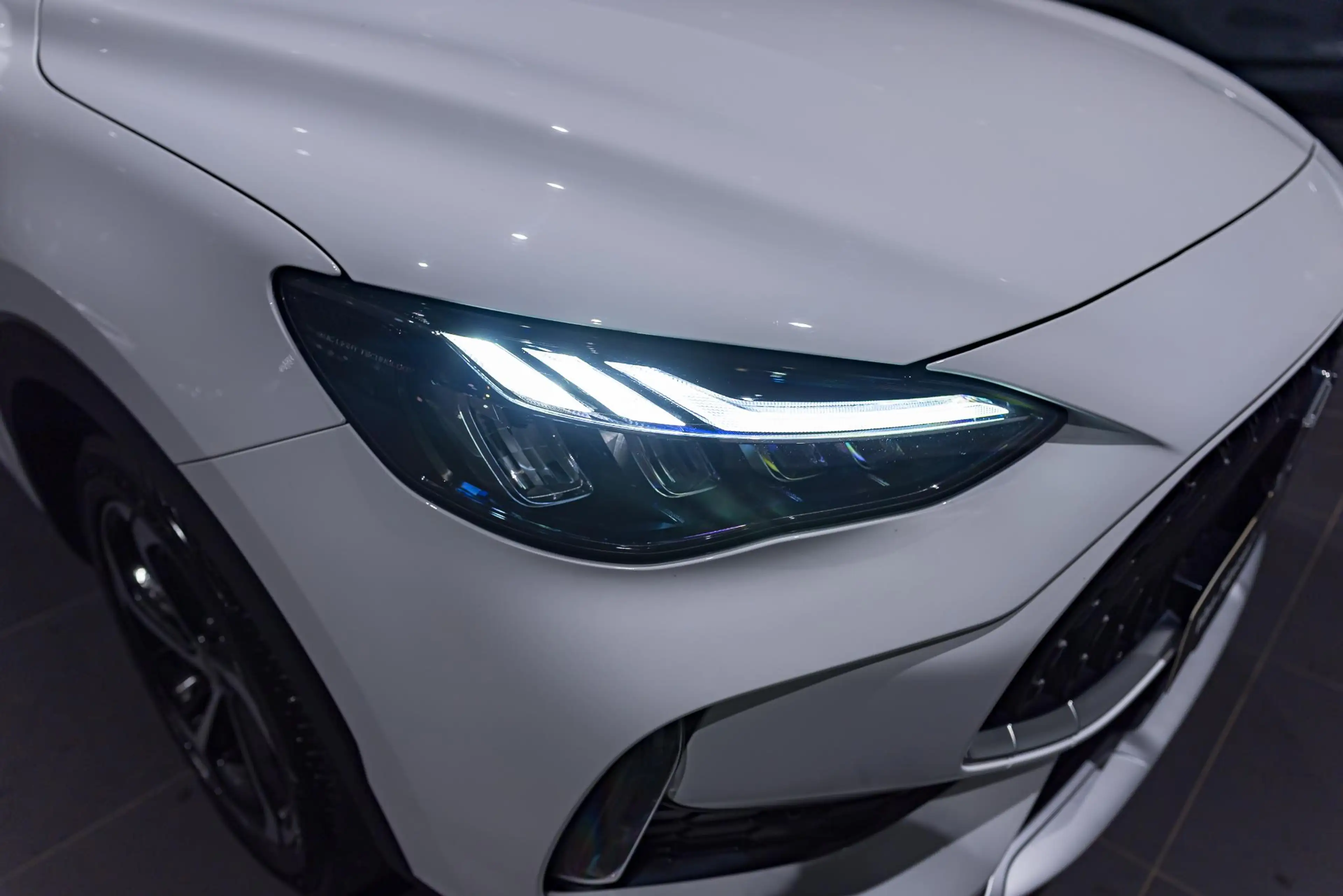 MG EHS 1.5T Luxury Plug-In Panodak | Camera | Carplay | Z — photo 10
