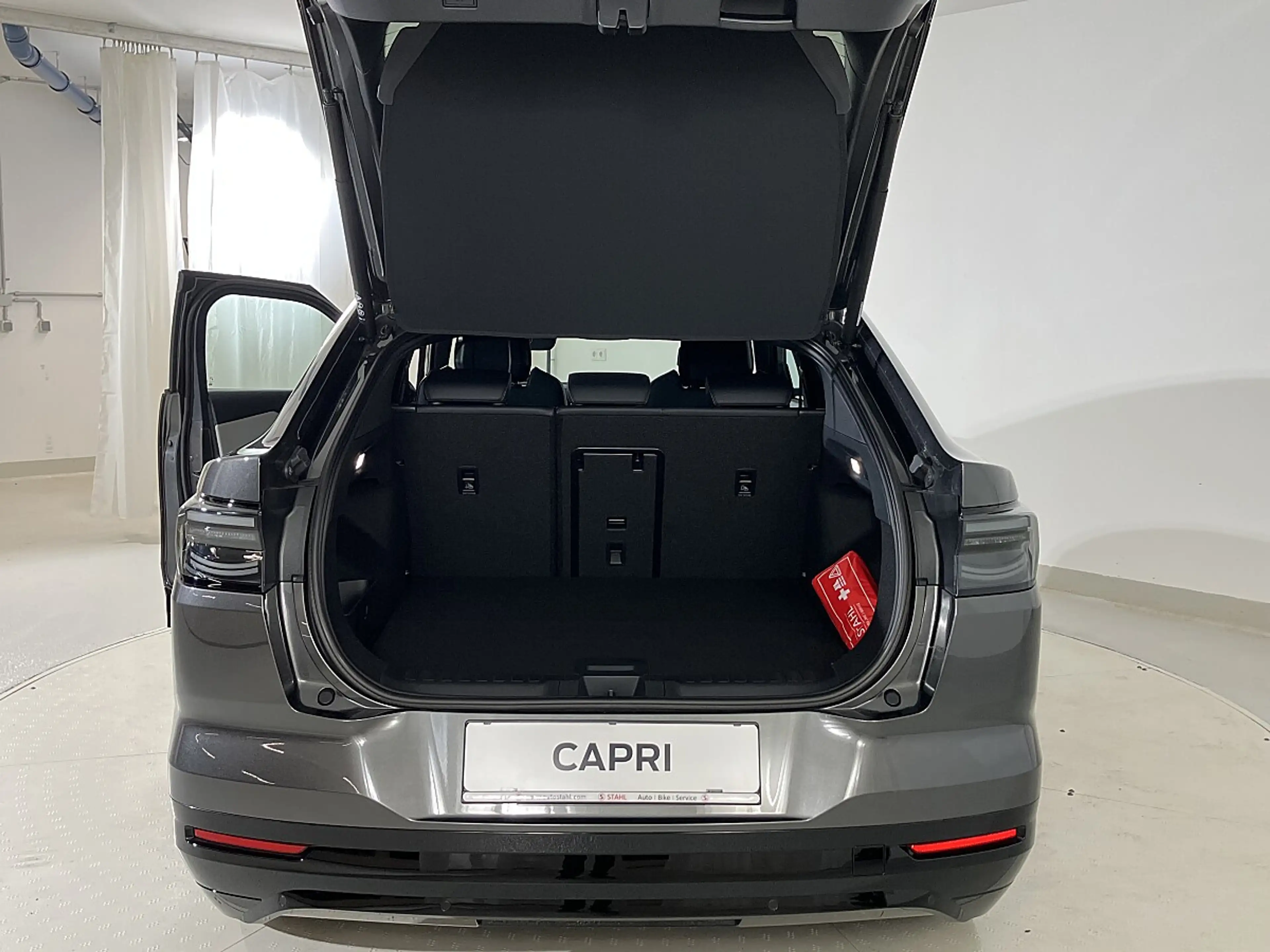 Ford Capri Elektro 58kWh Standard Range Style — photo 13