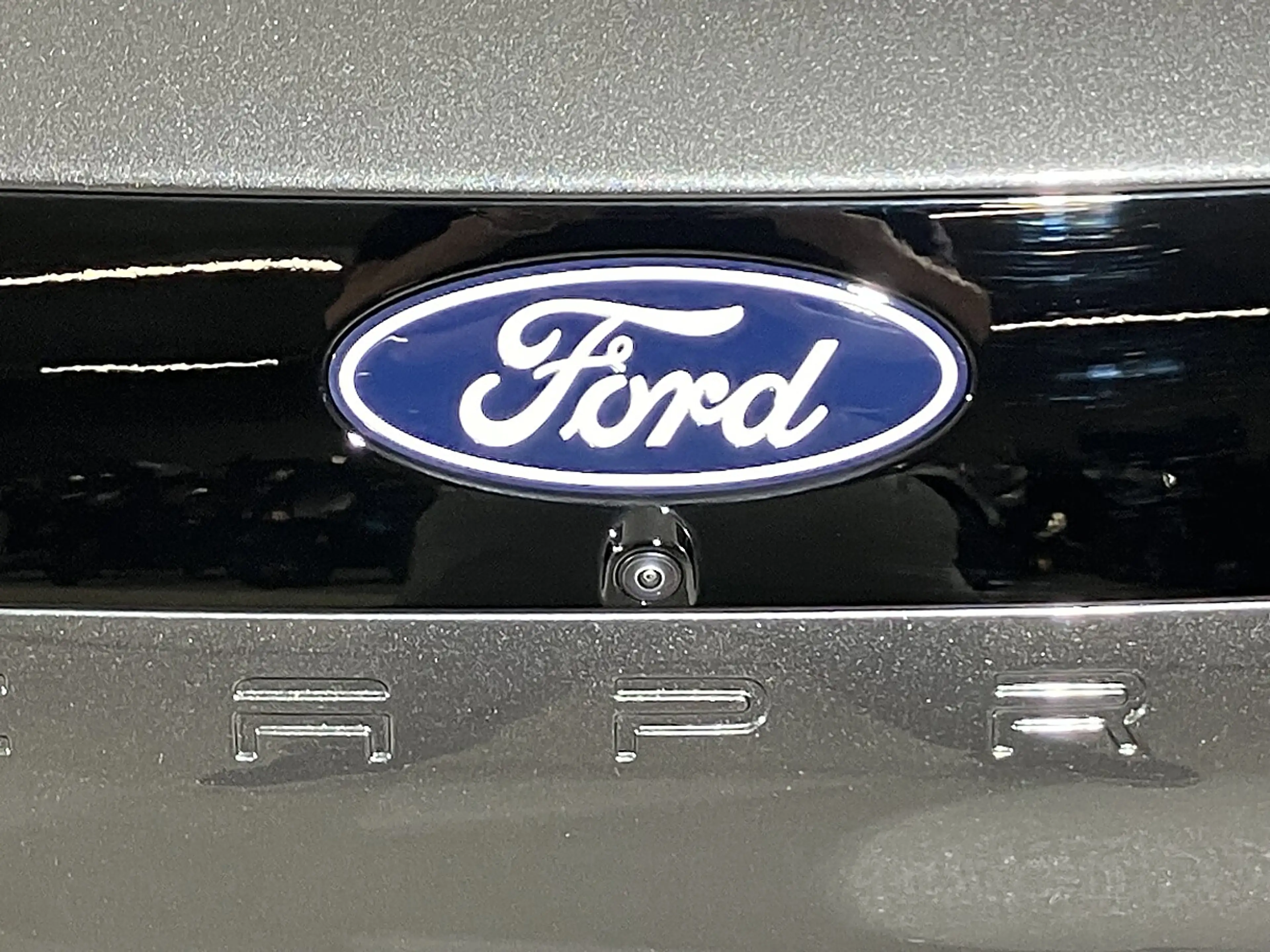 Ford Capri Elektro 58kWh Standard Range Style — photo 11