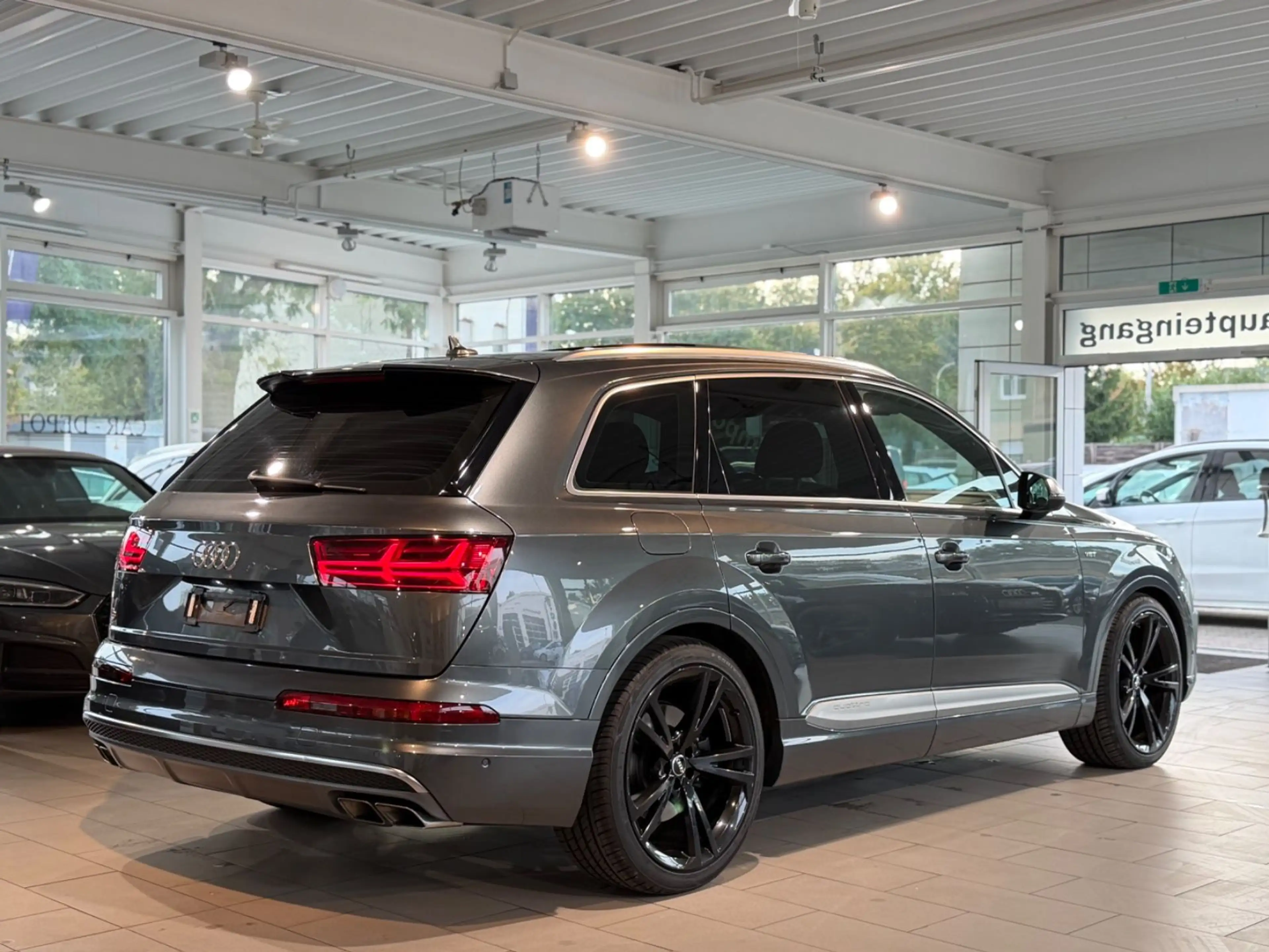 Audi SQ7 4.0 TDI quattro*MASSAGE*HEAD-UP*LED*S-DACH* — photo 5